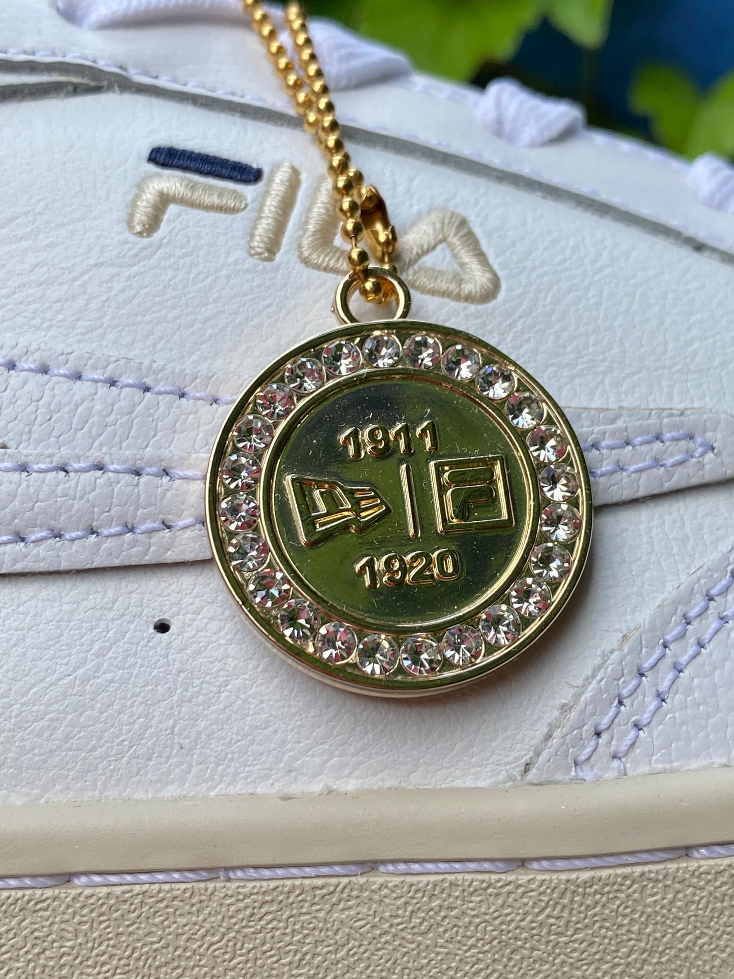 Tênis Collab Fila x New Era