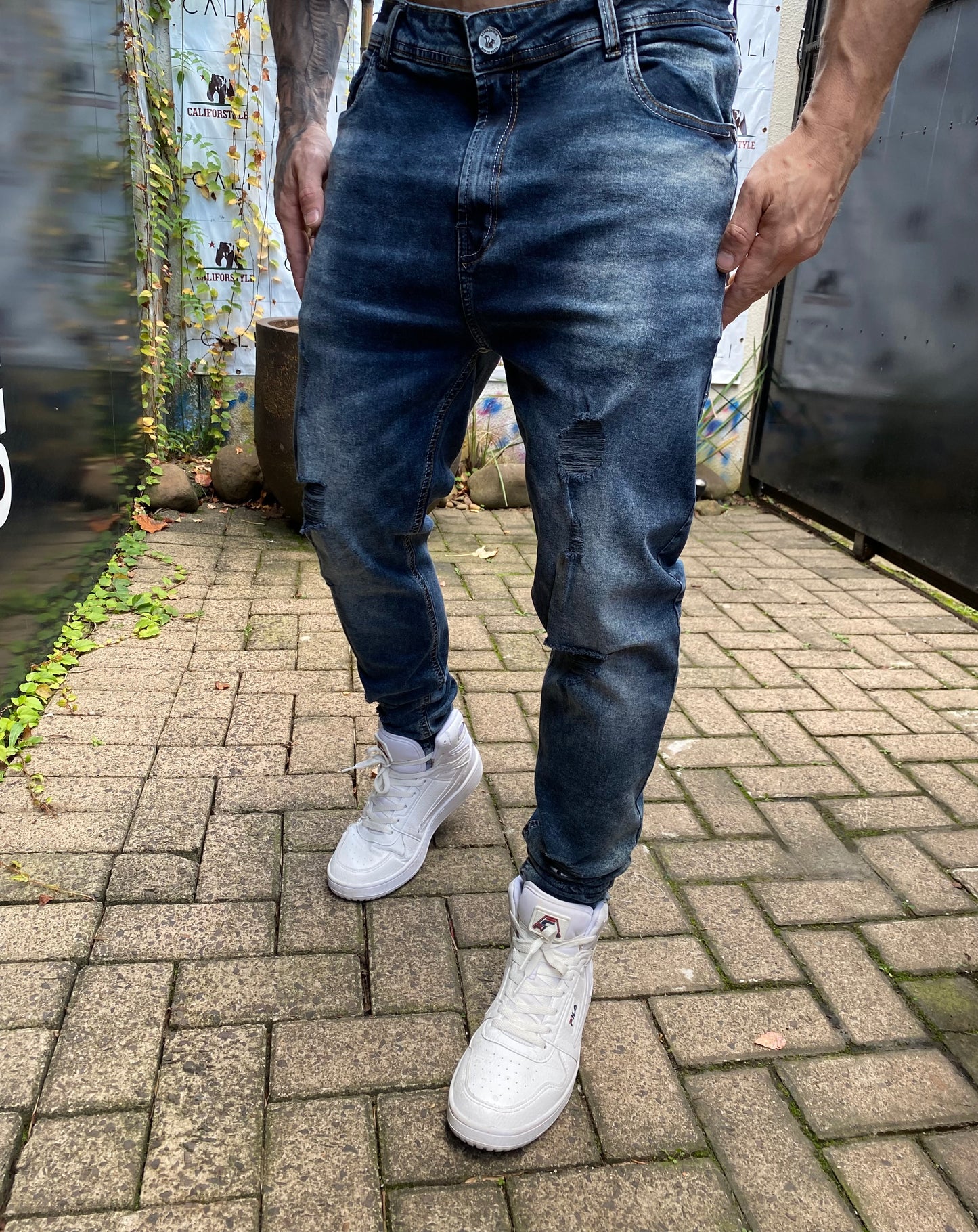 Calça Jeans Skinny Destroyer