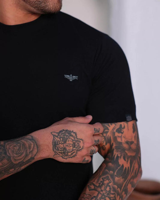 Camiseta Basic Black