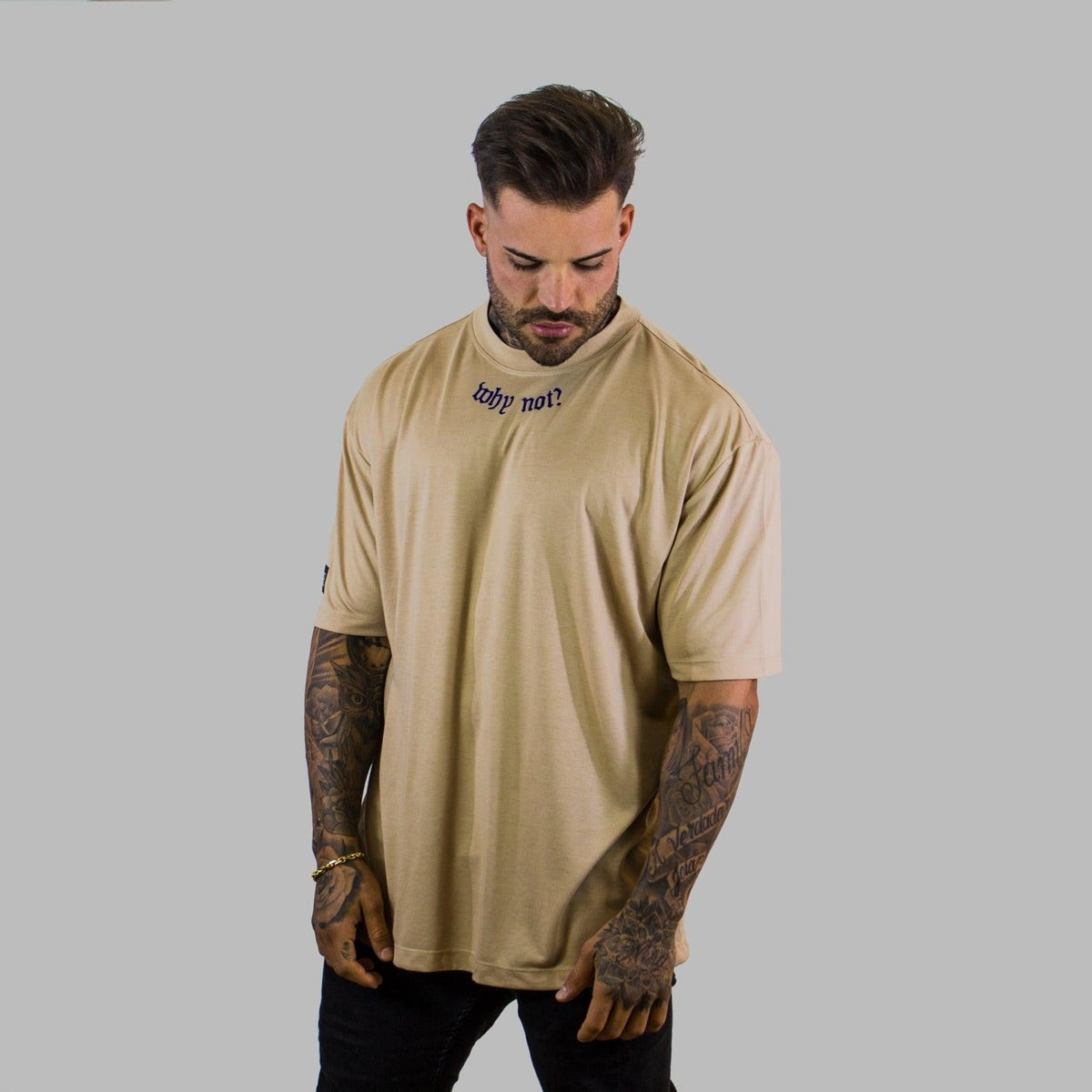 Camiseta oversized Why Not? Desert marrom claro - foto 8 de 11