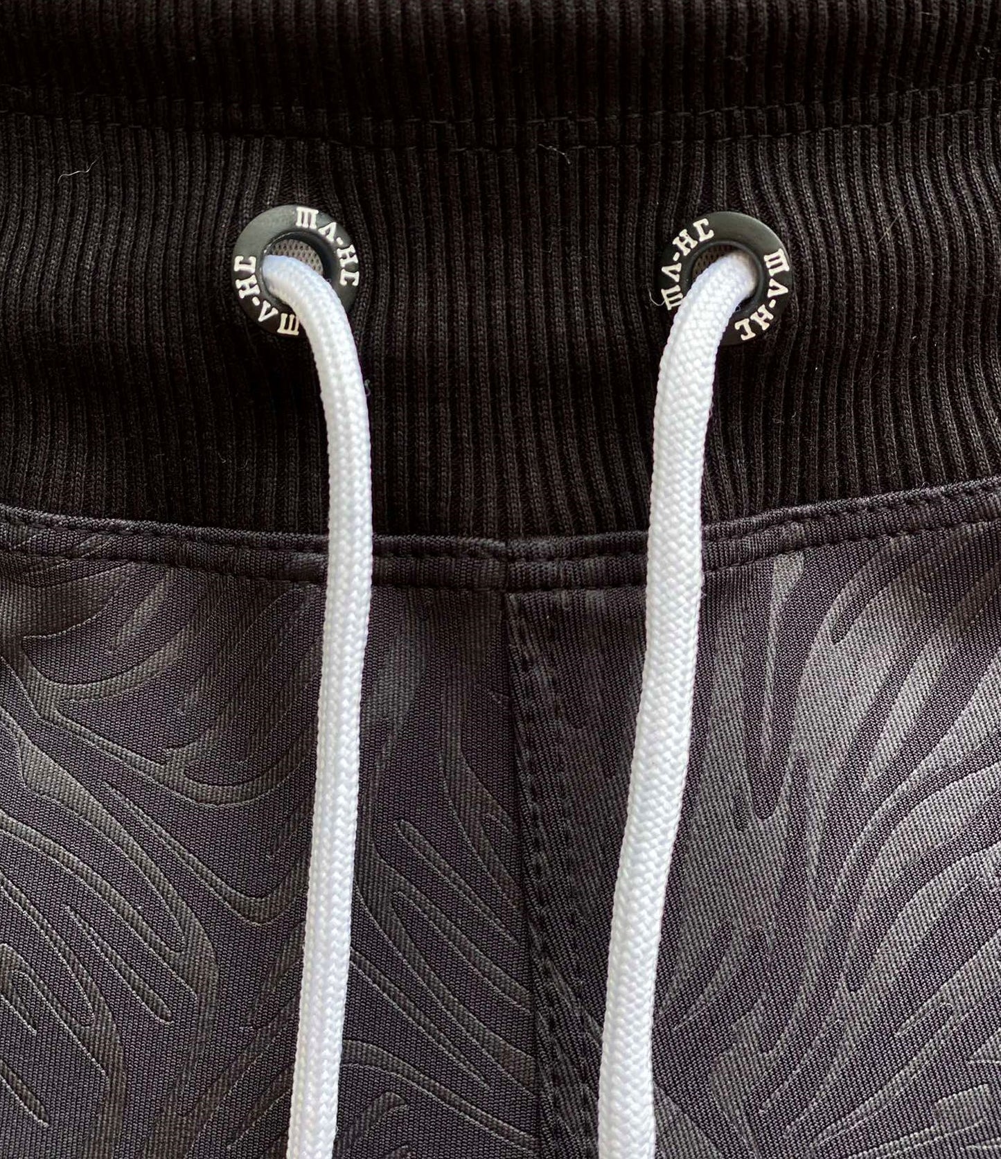 Bermuda Jacquard Jungle