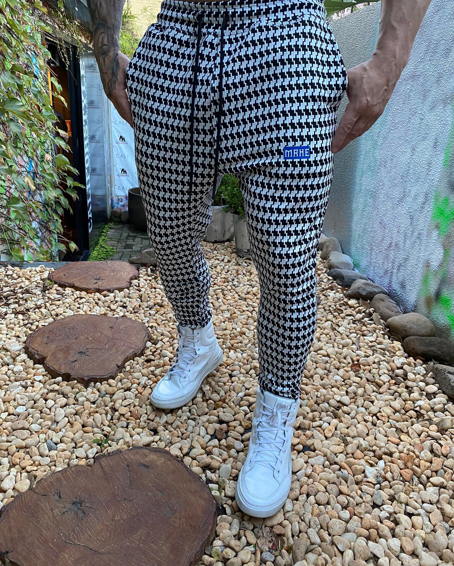 Calça Moletom Mahe Black White