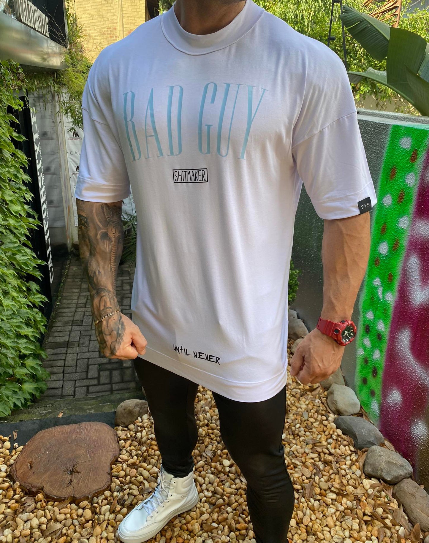 Camiseta Oversized Bad Guy Branca