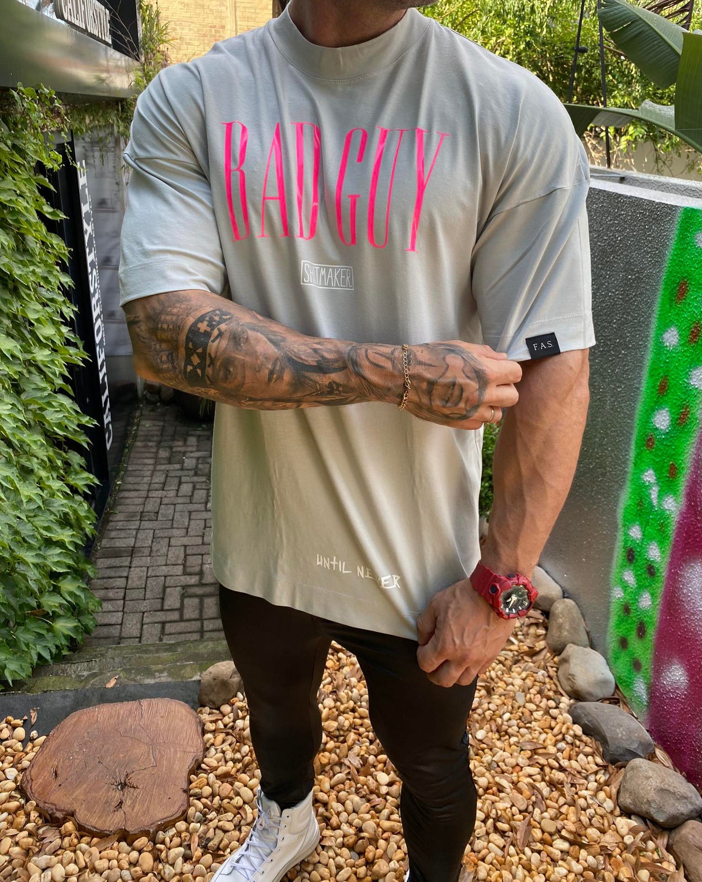 Camiseta Oversized Bad Grey