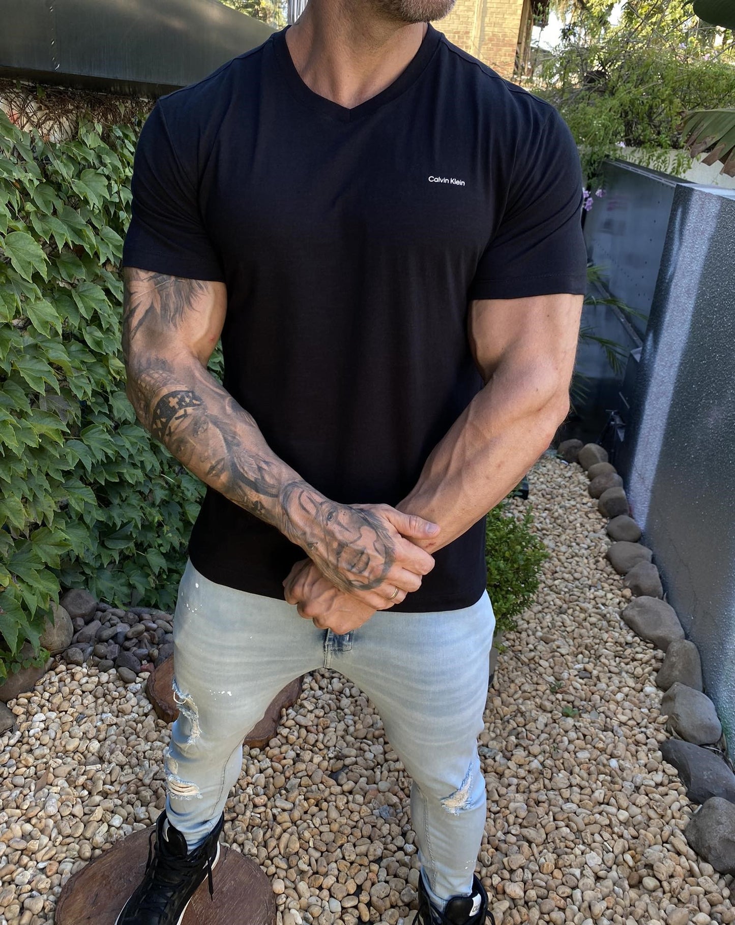 Calvin Klein V-Neck T-Shirt Black