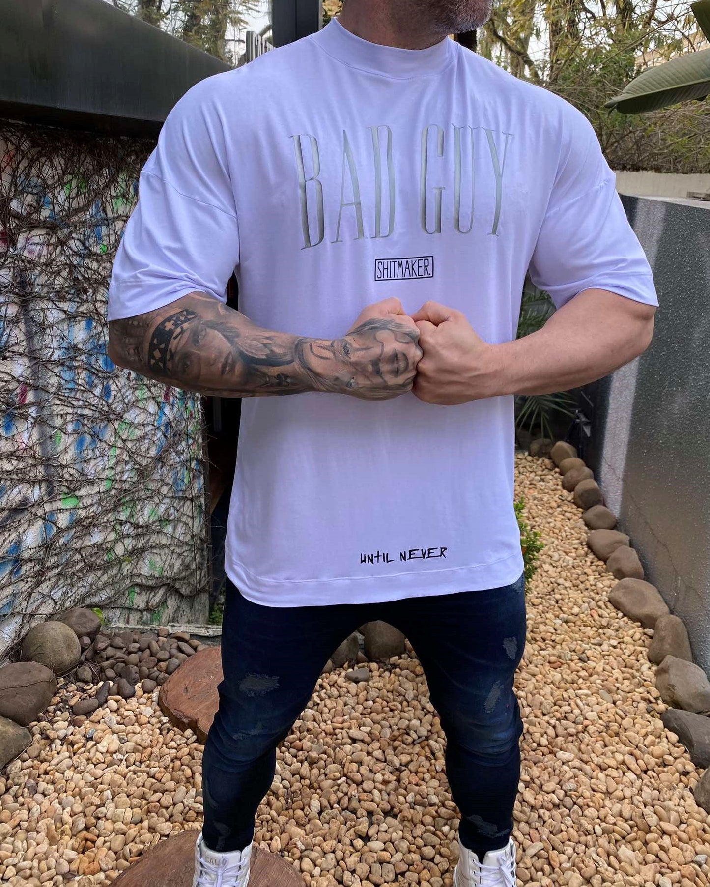 Camiseta Oversized Bad Guy White