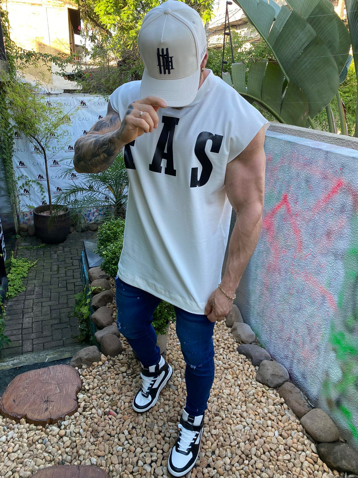 Regata machão Ghost FAS off white - foto 7 de 10