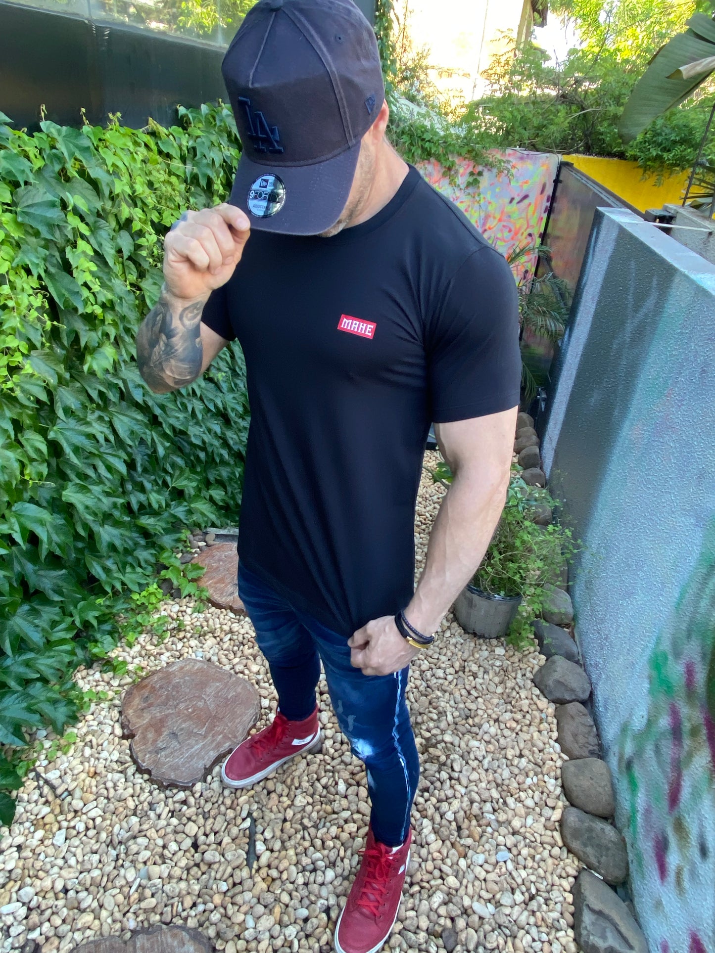 Camiseta Mahe Black Red Sensor