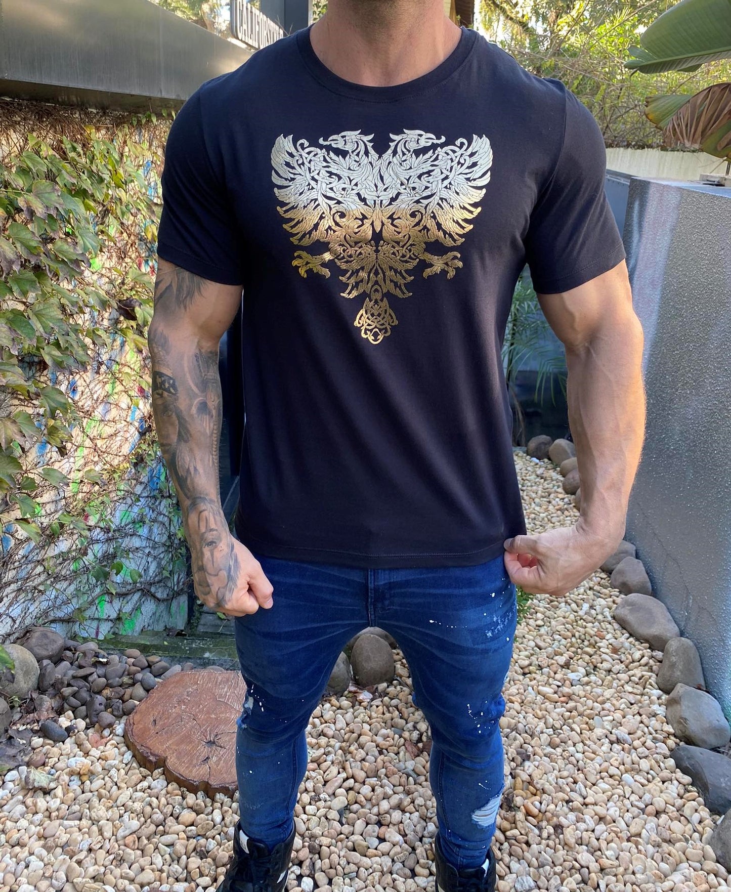 Camiseta Cavalera Águia Gold