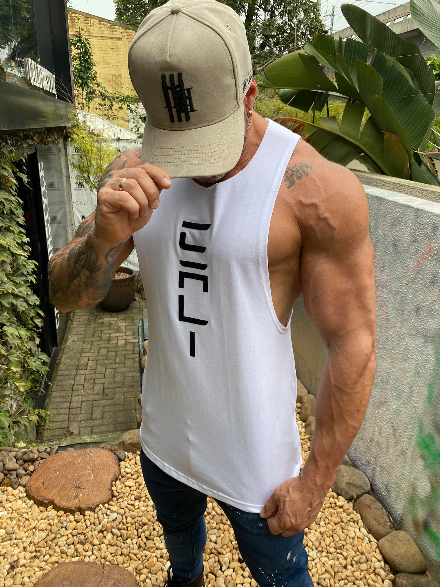 Regata Cali Tesla White