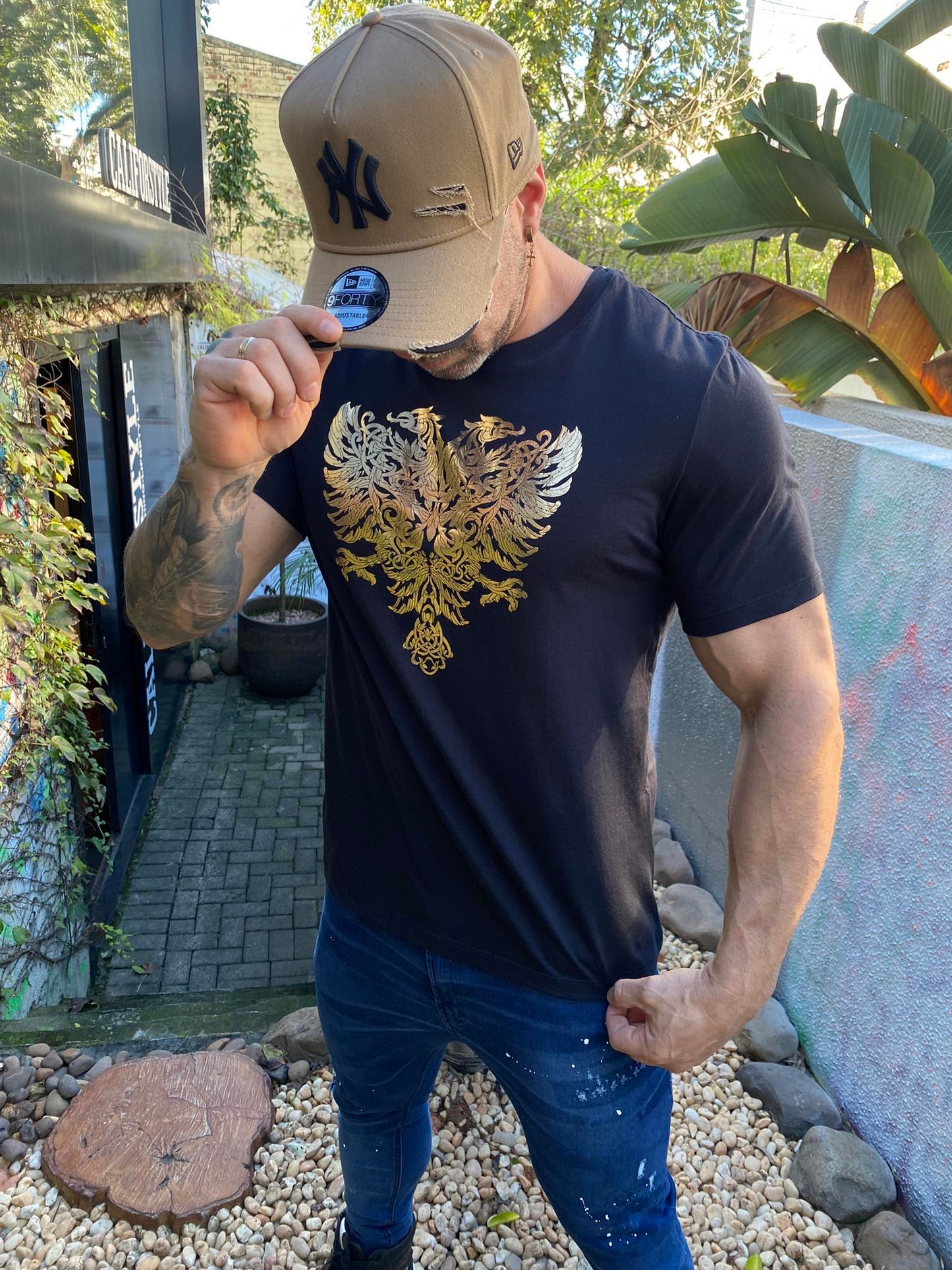 Camiseta Cavalera Águia Gold