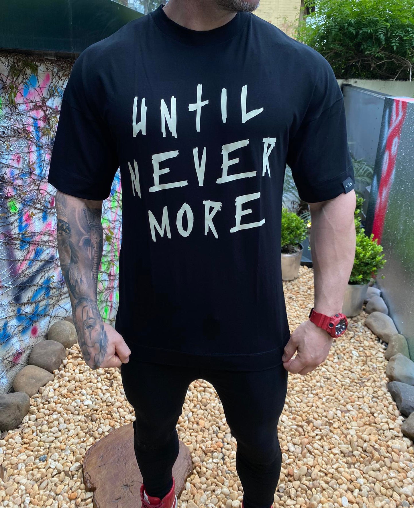 Camiseta Oversized Until