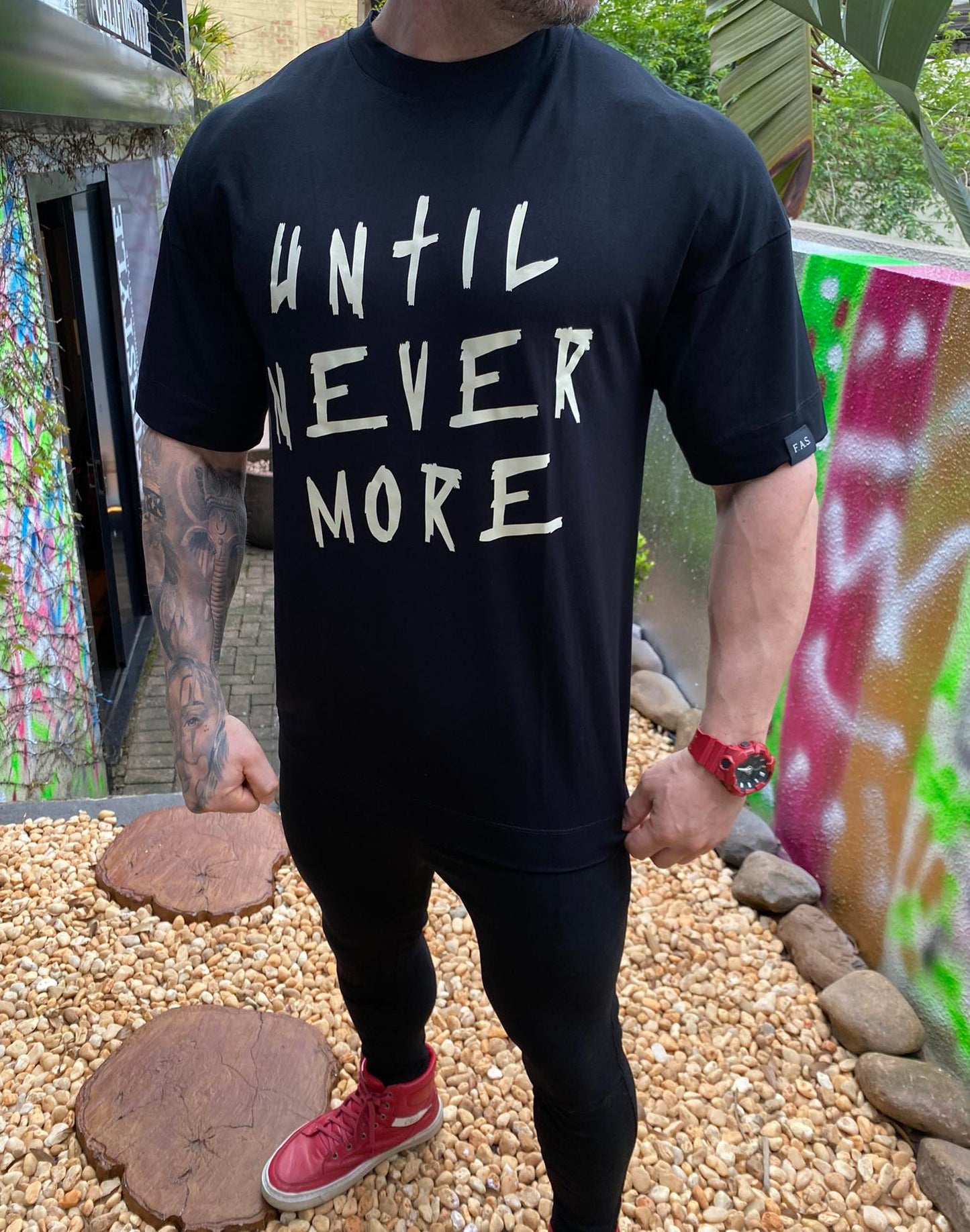 Camiseta Oversized Until