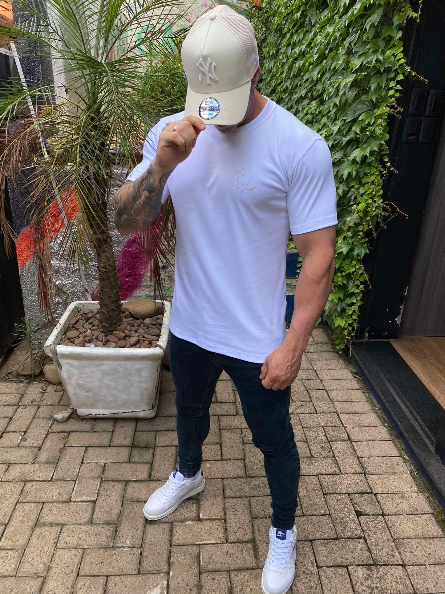 Camiseta Assinatura White