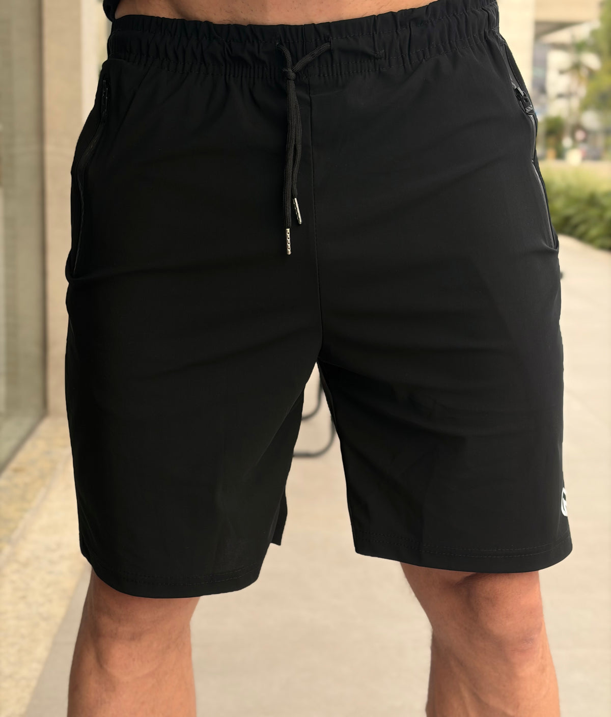 Shorts Ziper preto plissado - foto 7 de 12
