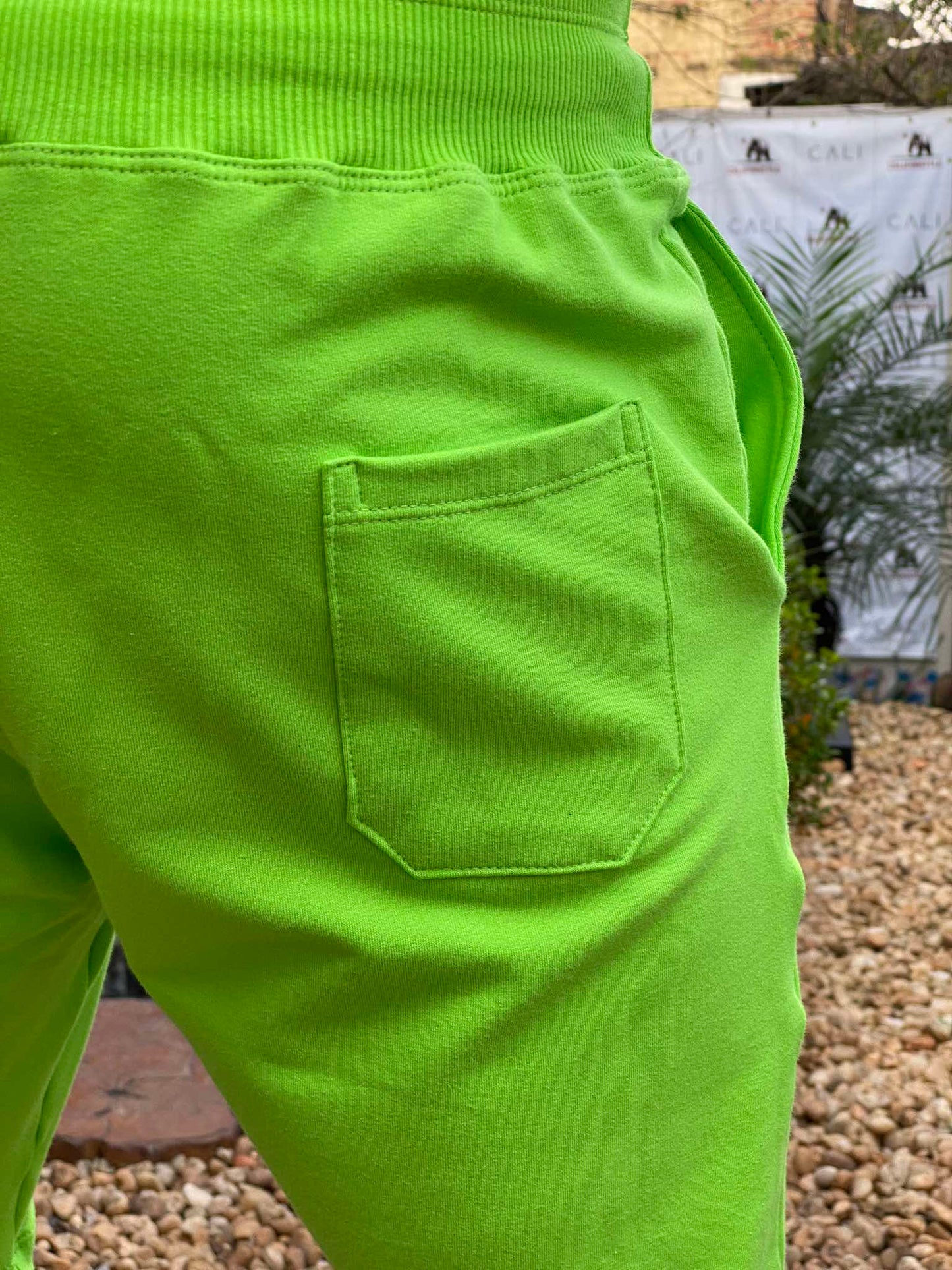 Bermuda Moletom Green Neon