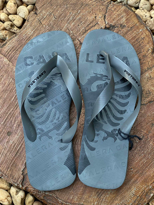 Chinelo Cavalera Cinder