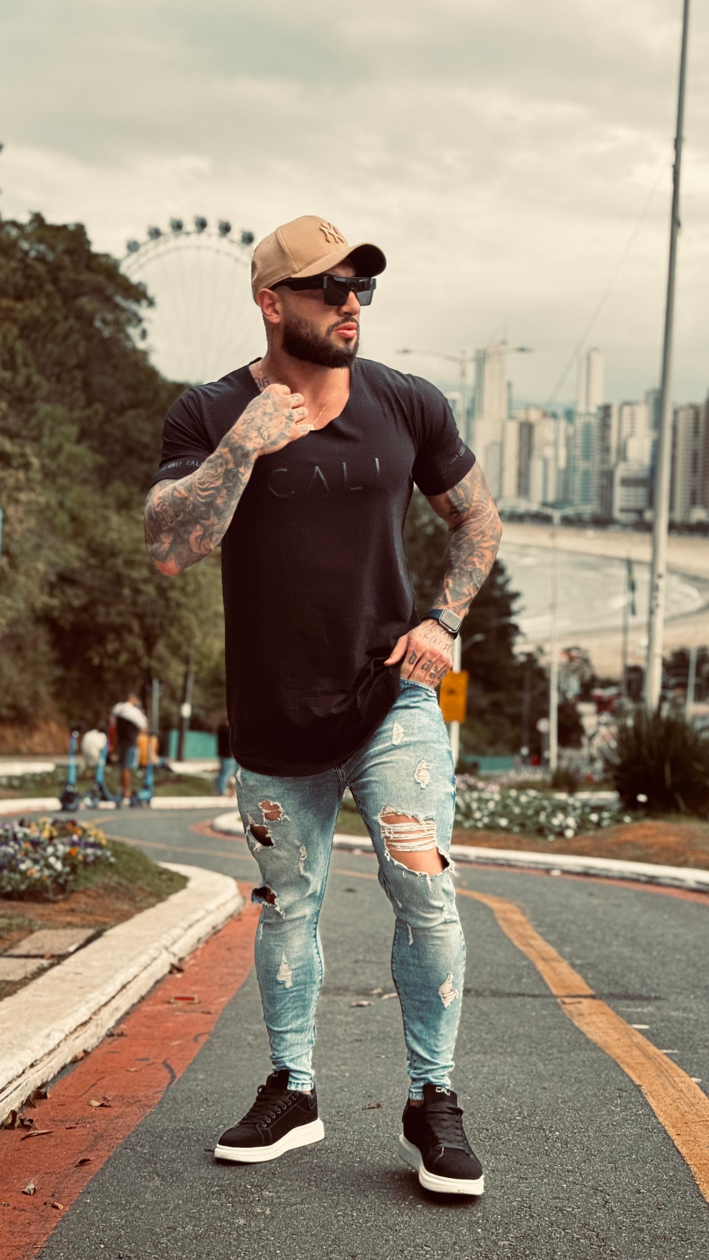 Camiseta Cali Feather Gold