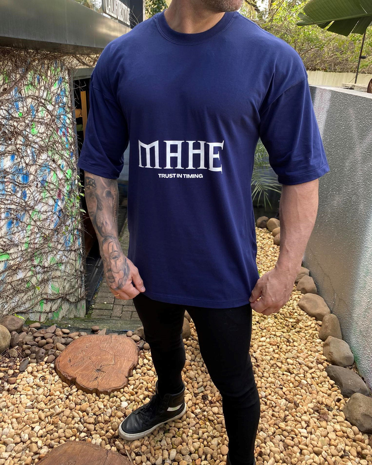 Camiseta Mahe oversized Marin - foto 2 de 5