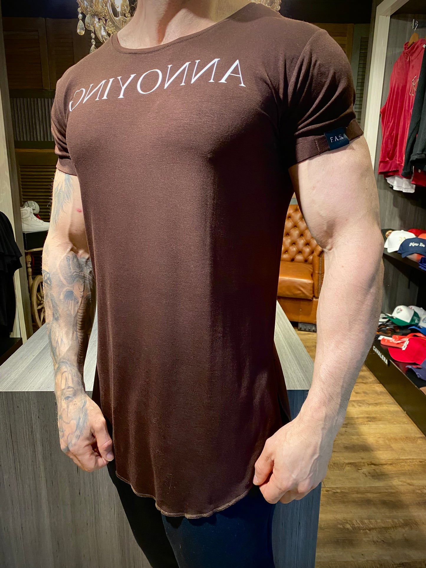Camiseta Gniyonna - Brow