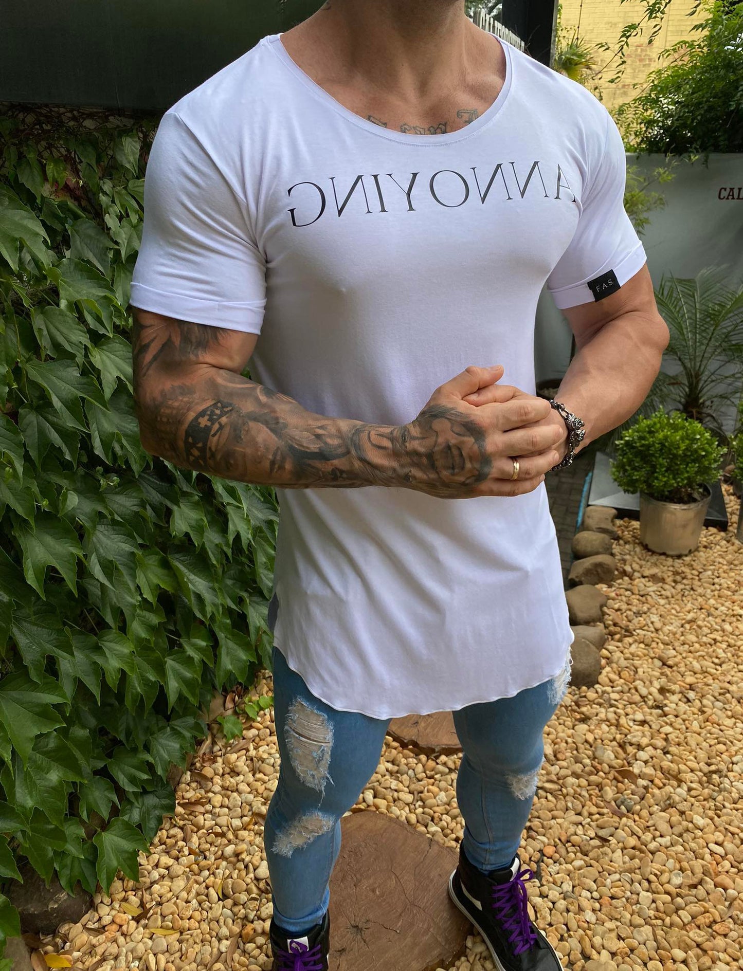 Camiseta Gniyonna - White