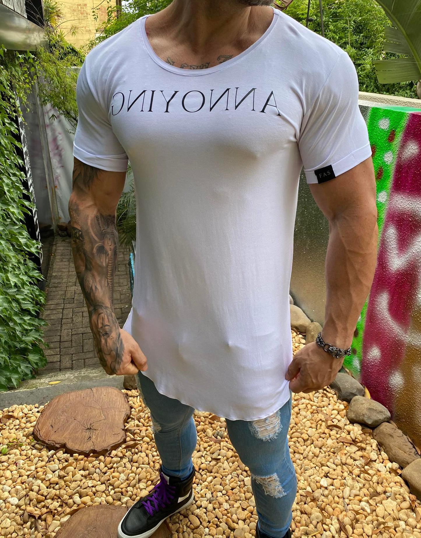 Camiseta Gniyonna - White