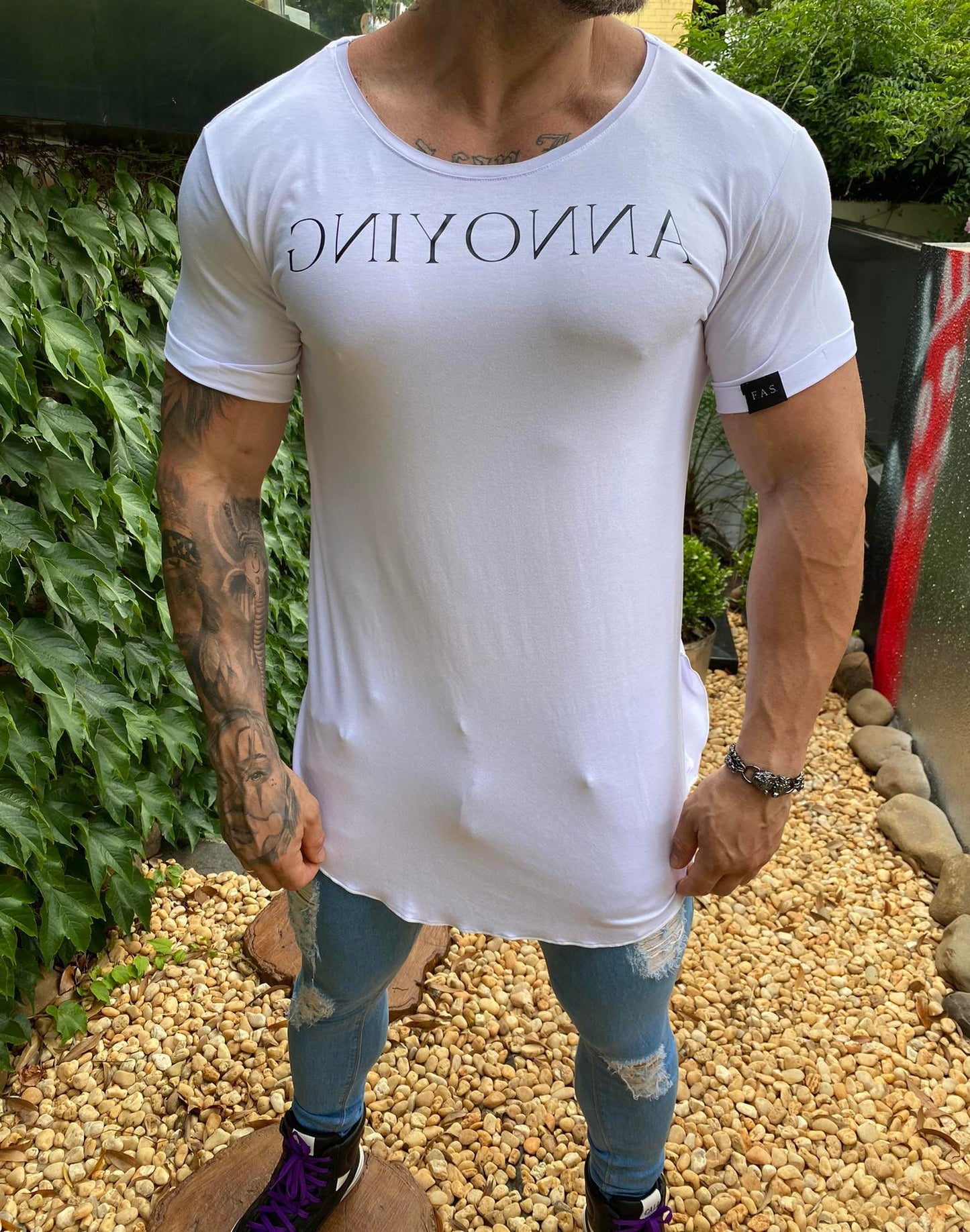 Camiseta Gniyonna - White