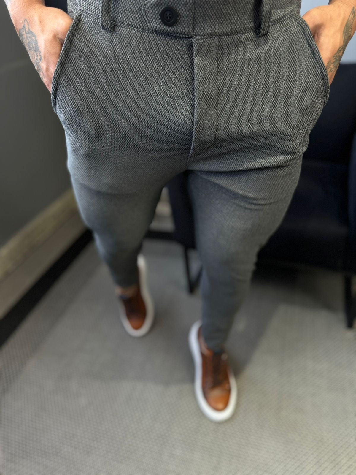 Calça alfaiataria premium Carbon grafite - foto 4 de 6