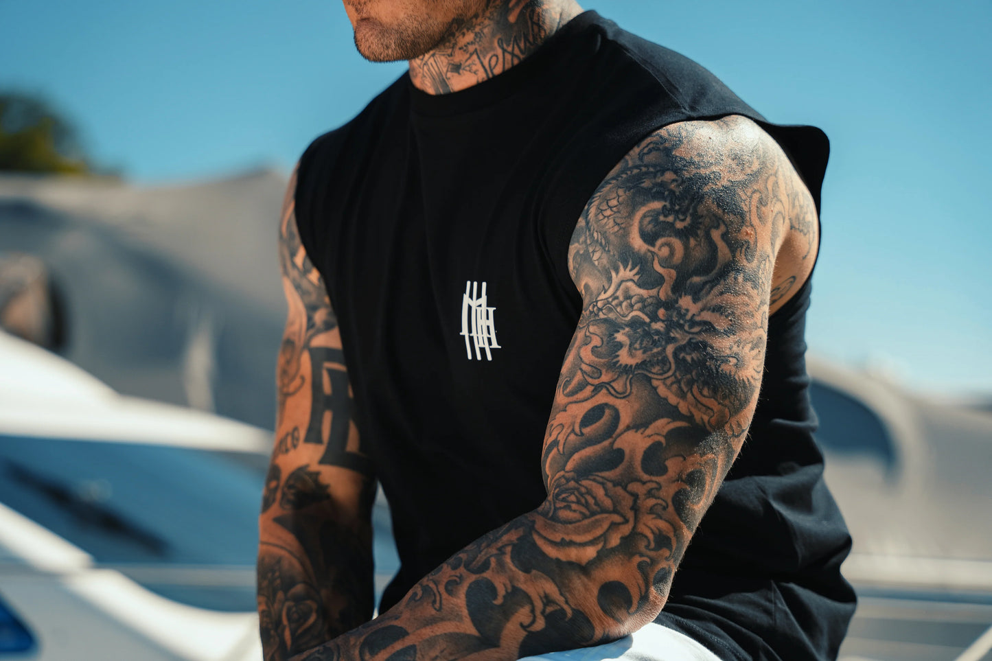 Regata Mahe Black Minimalist Lançamento