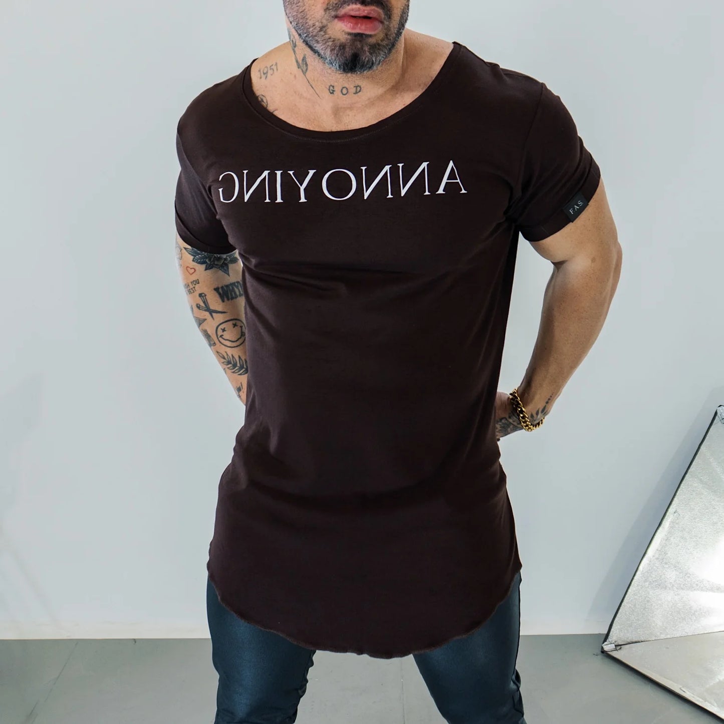 Camiseta Gniyonna - Brow