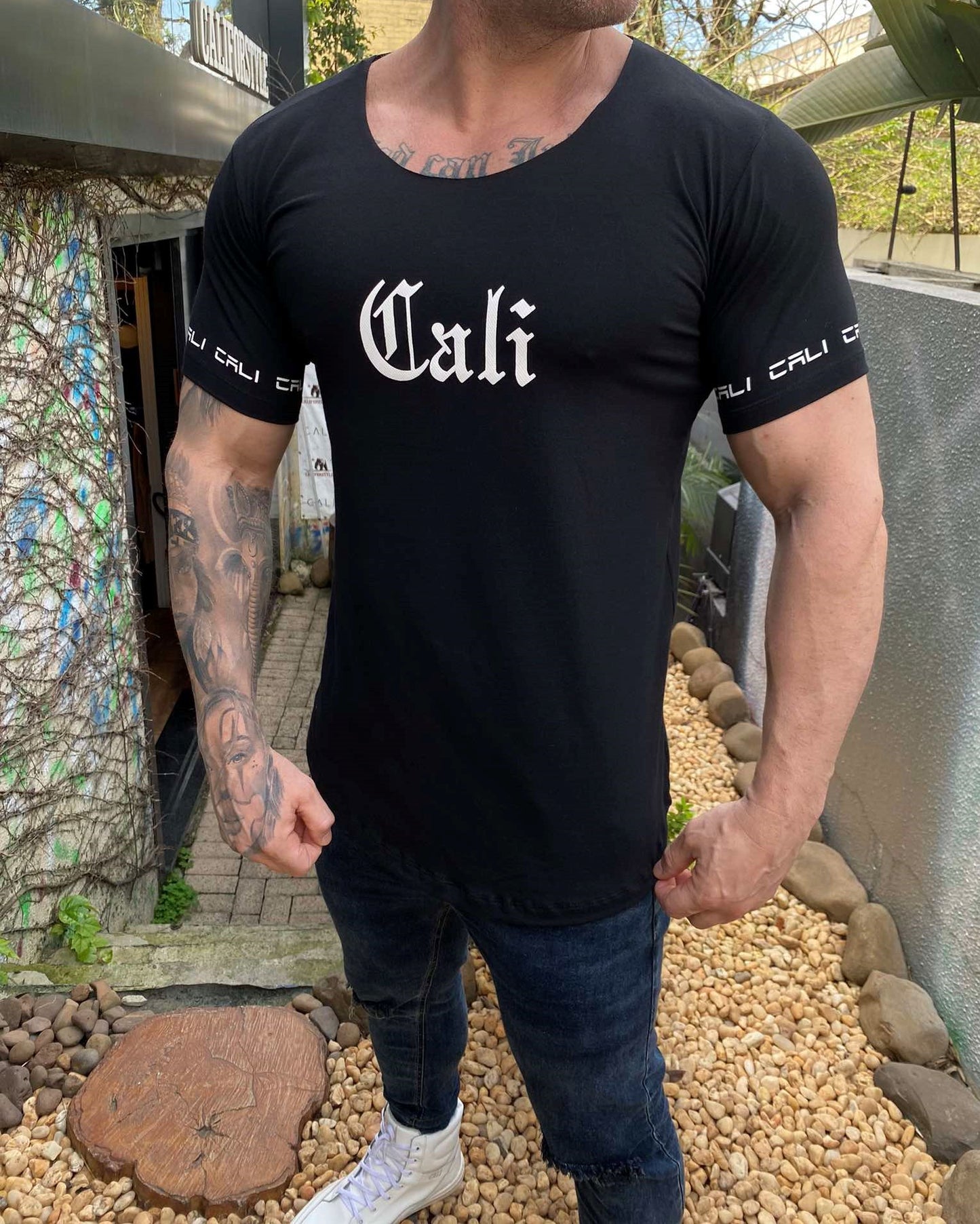 Camiseta Cali Resilient
