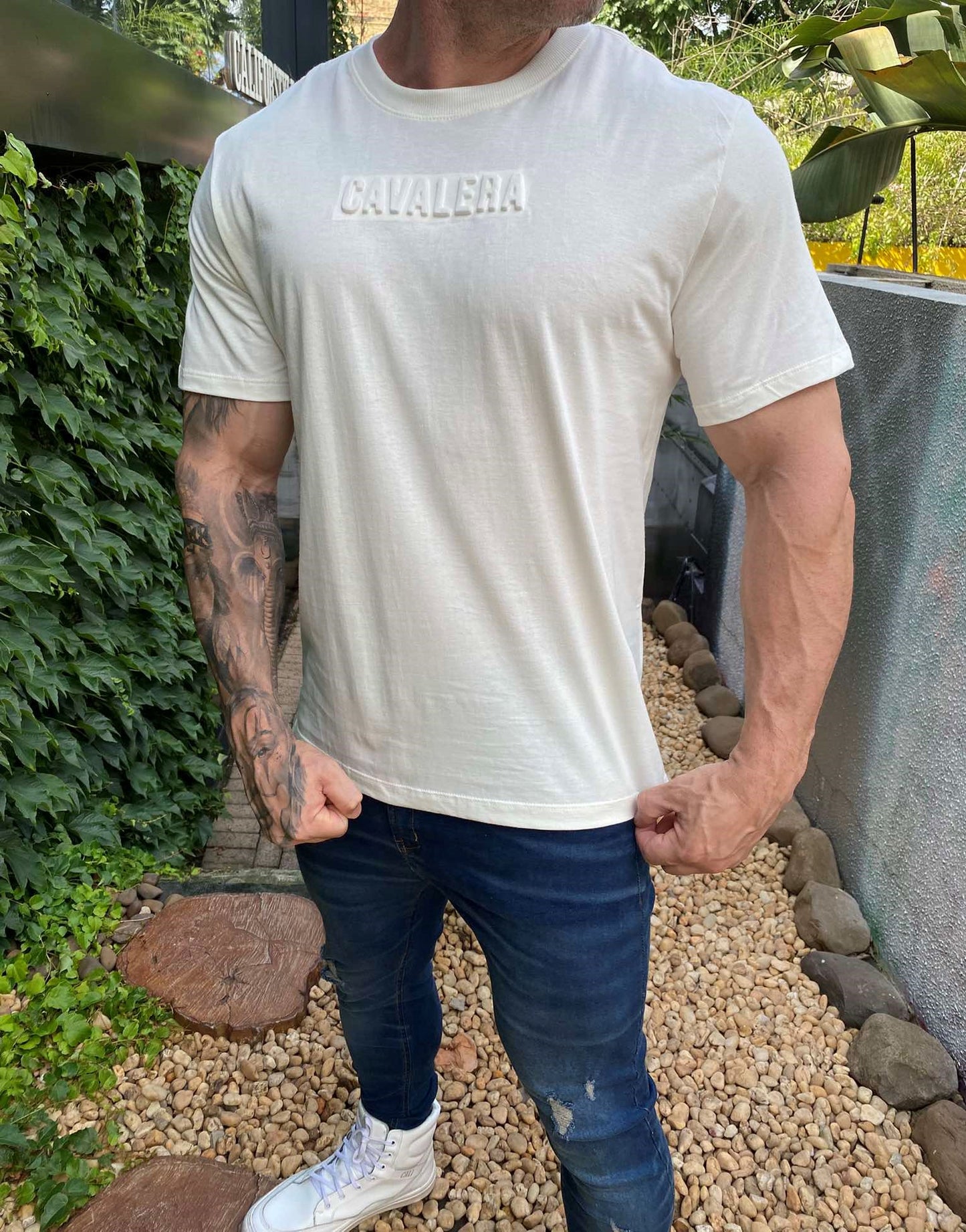 Camiseta Cavalera Relevo OFF