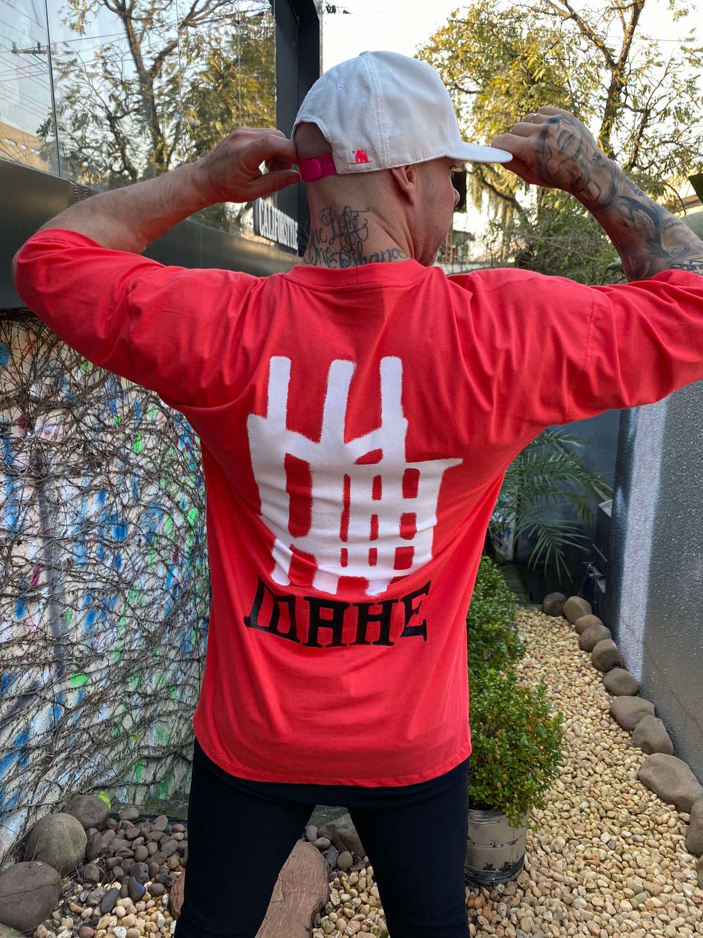 Camiseta Mahe Oversized Red Spray