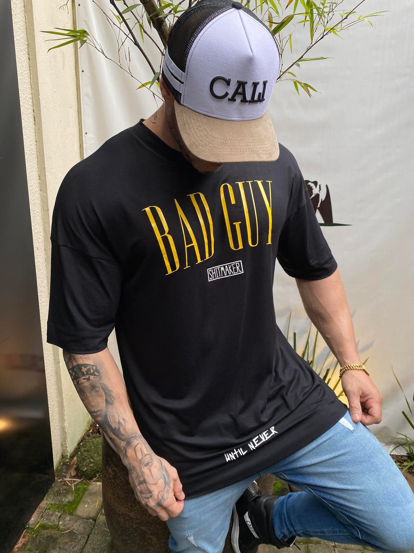 Camiseta Oversized Bad Guy Black Yellow