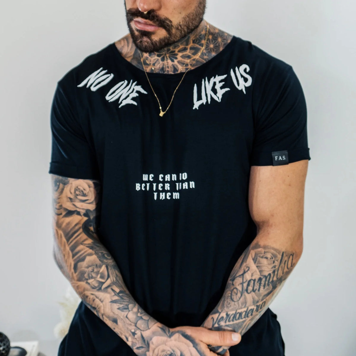 Camiseta No One Blck preta - foto 5 de 13