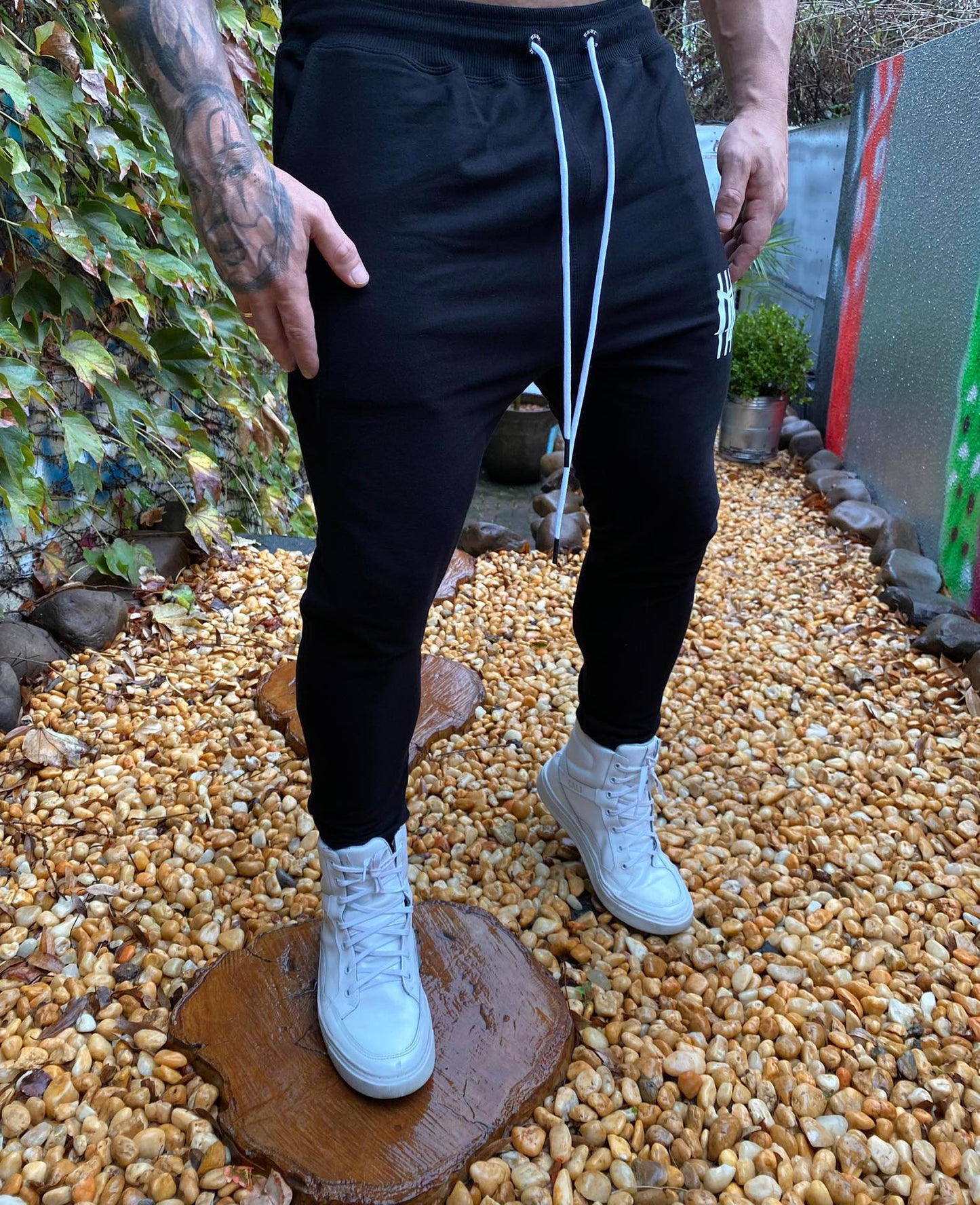 Calça de Moletom Mahe BLK