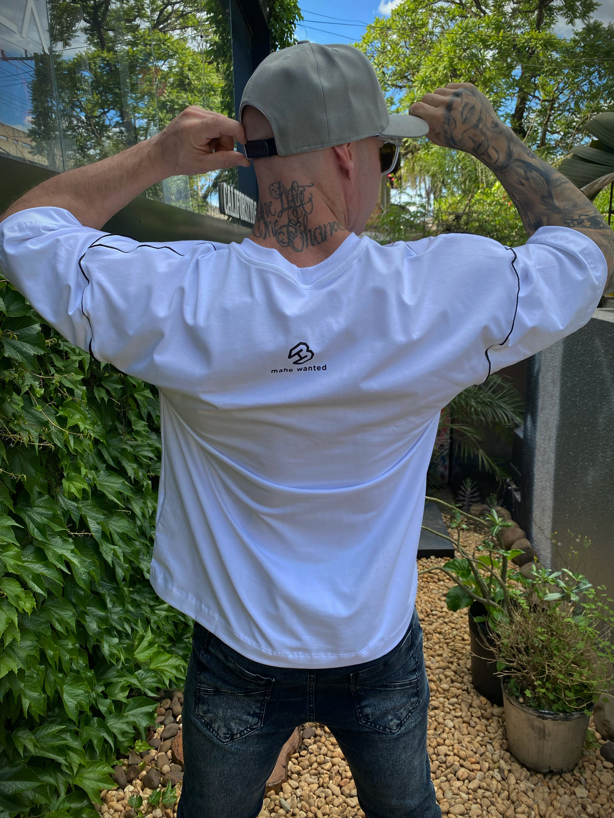 Camiseta Mahe Aspen branca oversized - foto 14 de 19