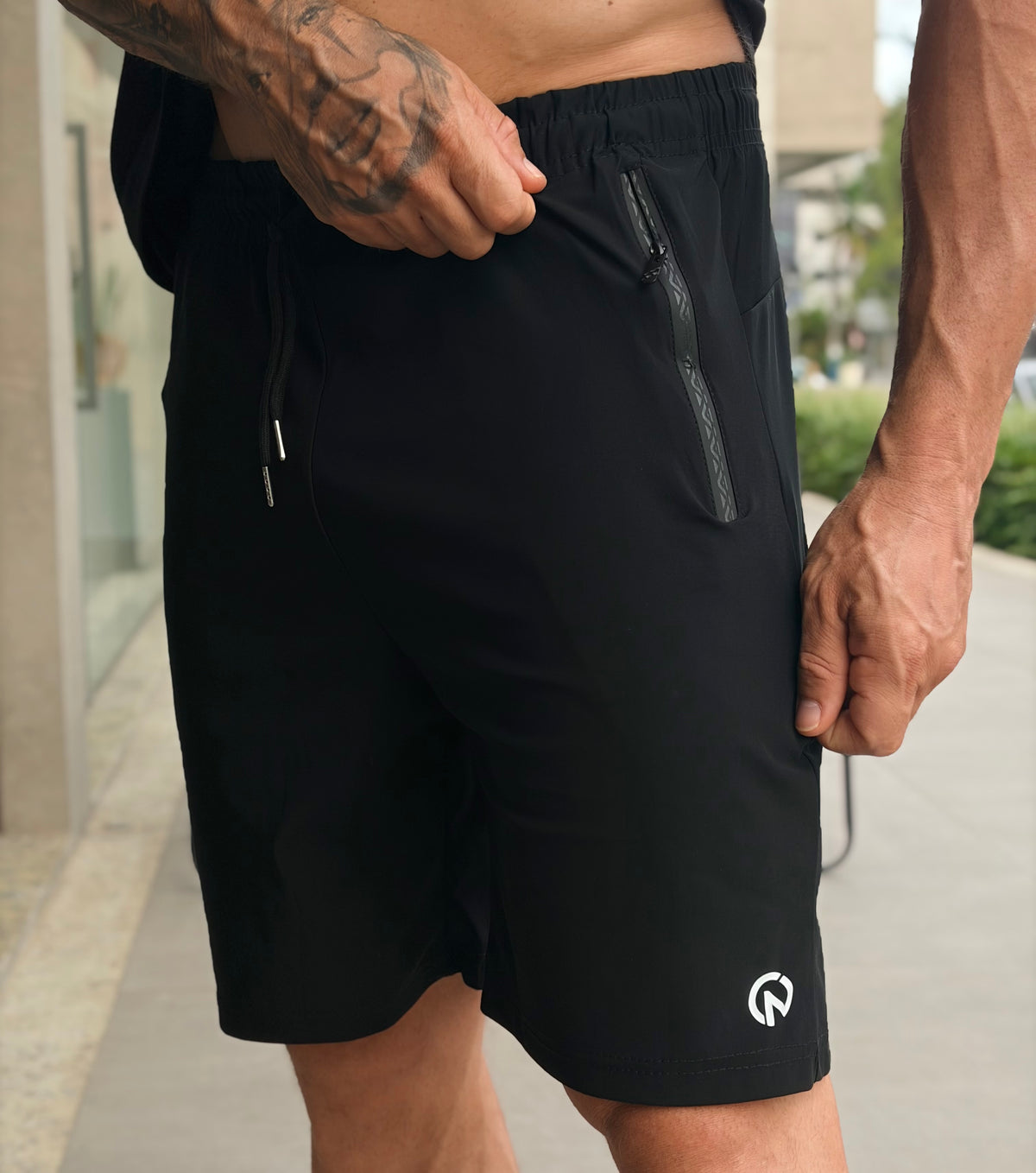 Shorts Ziper preto plissado