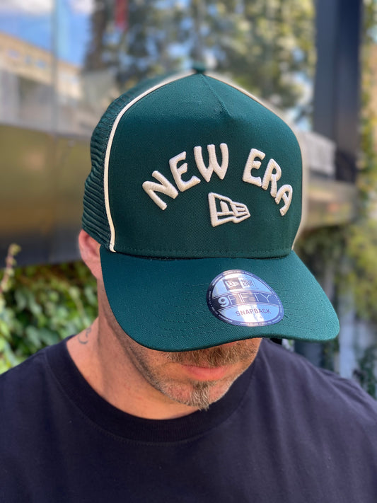 Boné New Era Trucker Green
