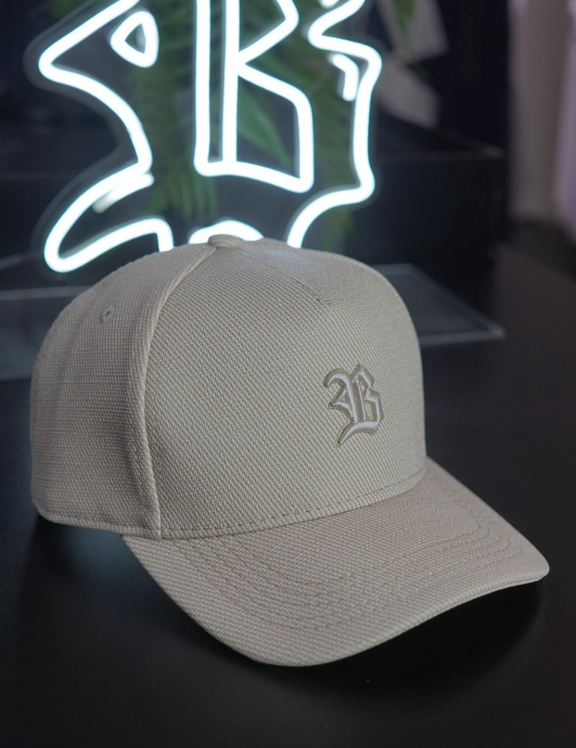 Boné Snapback Linho Bege Exclusive