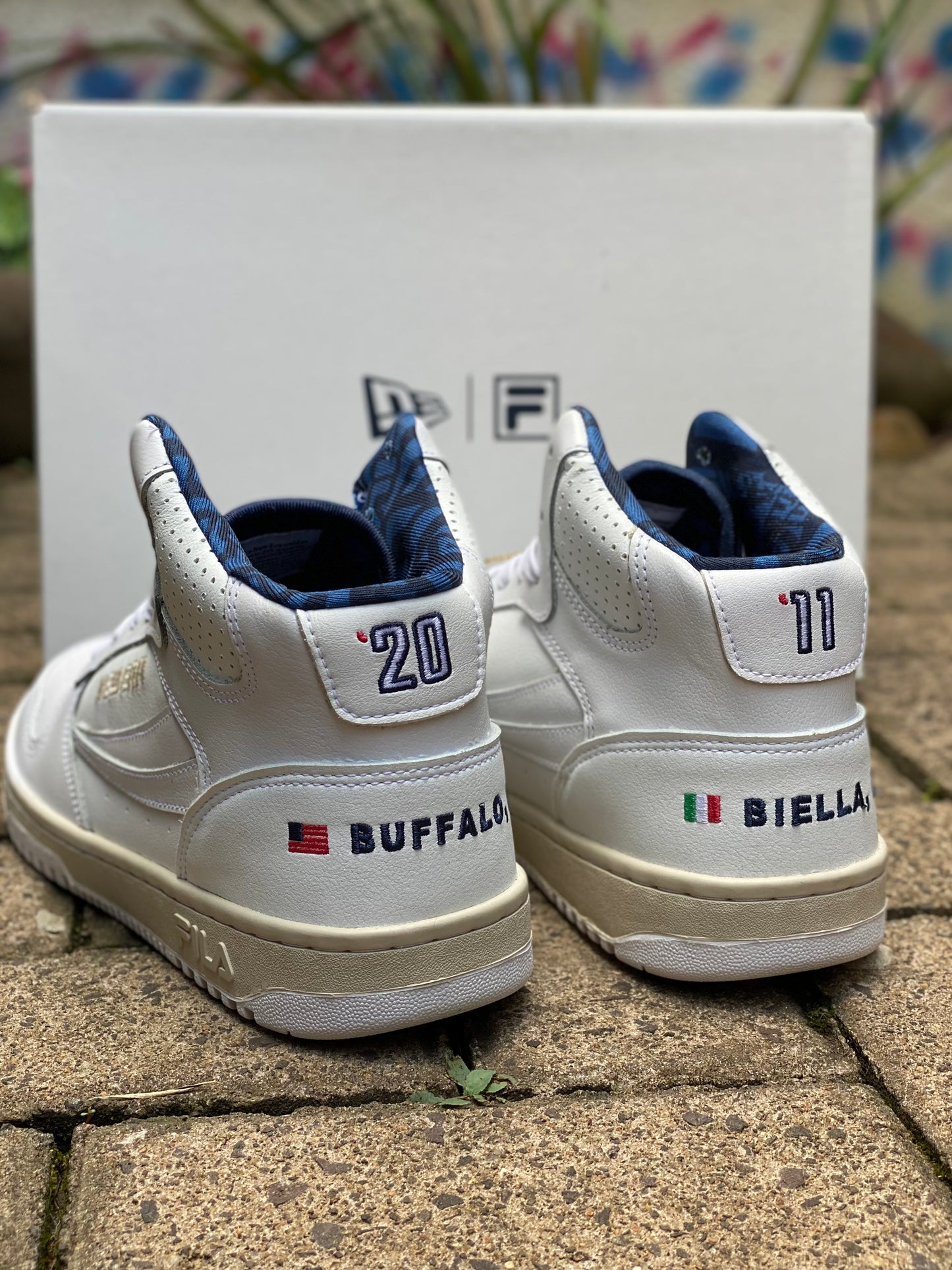 Tênis Collab Fila x New Era