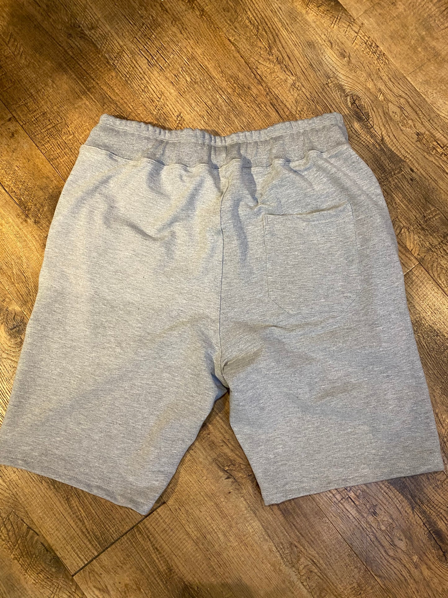 Bermuda Mahe Grey