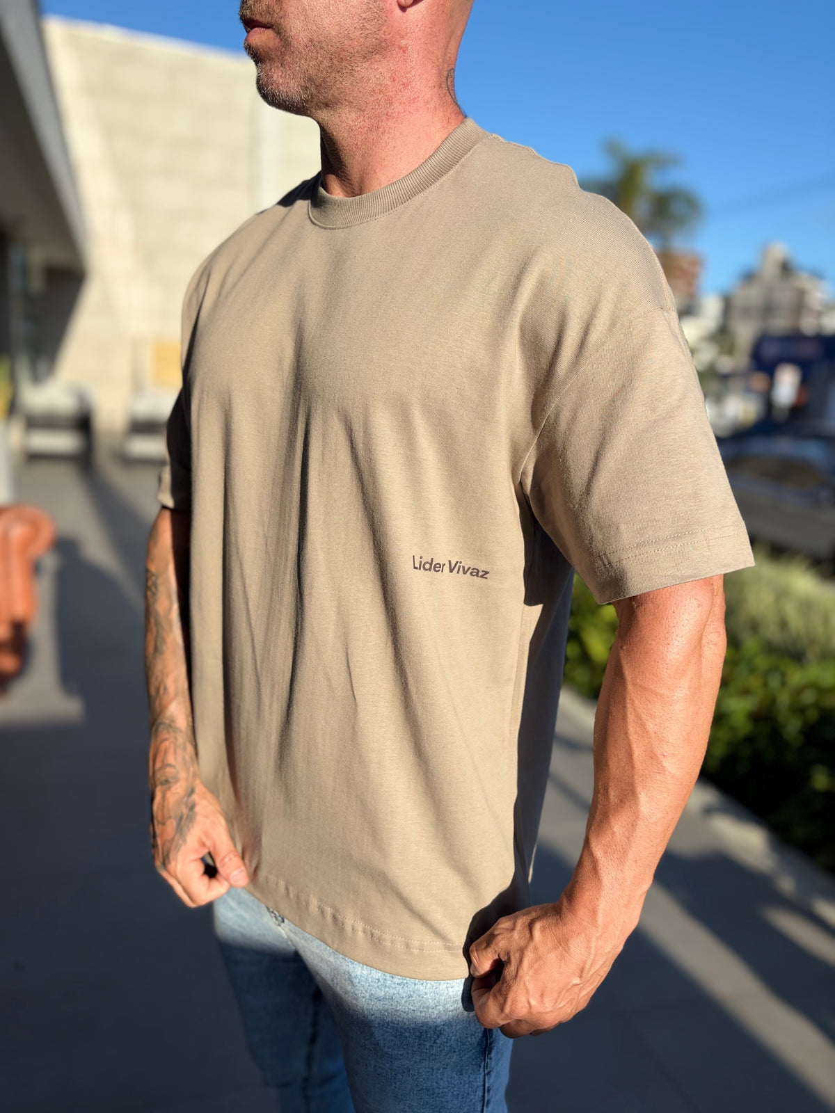 Camiseta oversized LV Minimalism bege - foto 6 de 11