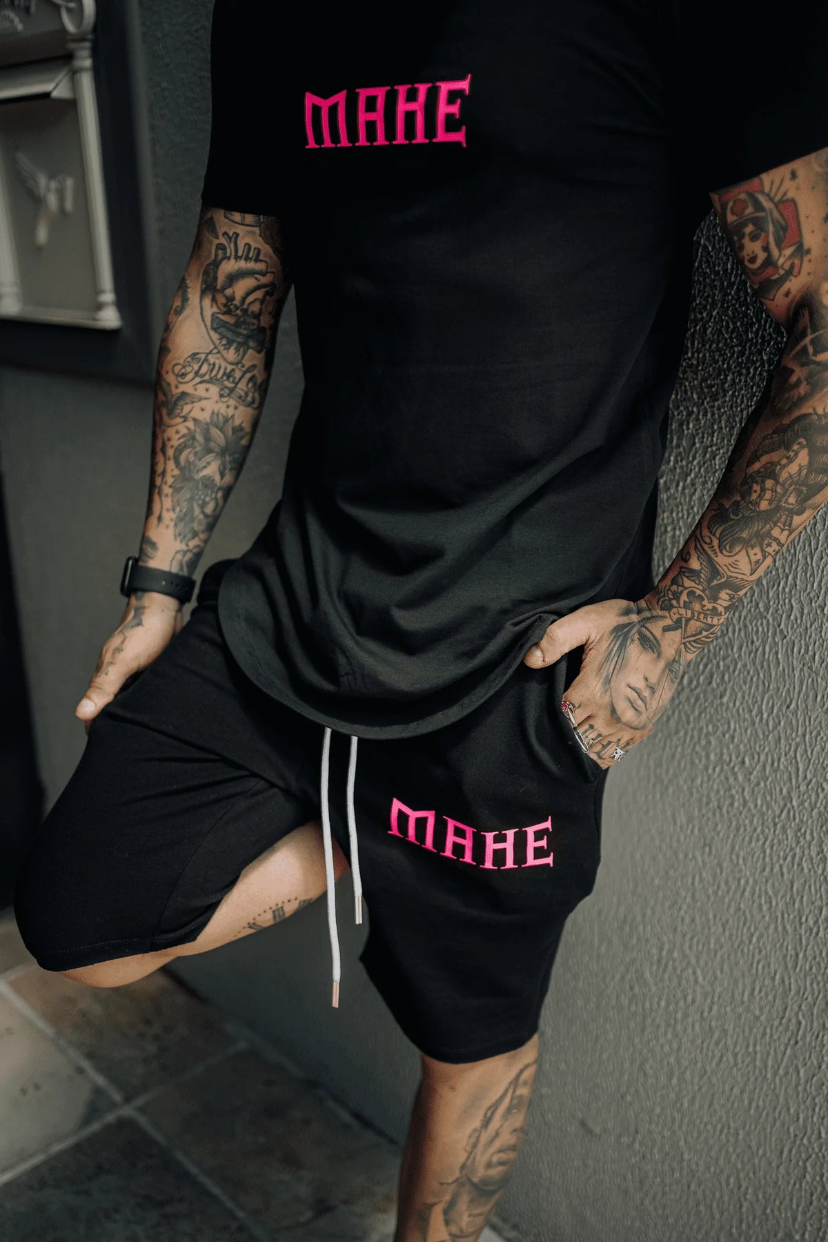 Conjunto Mahe preto e rosa - foto 4 de 5