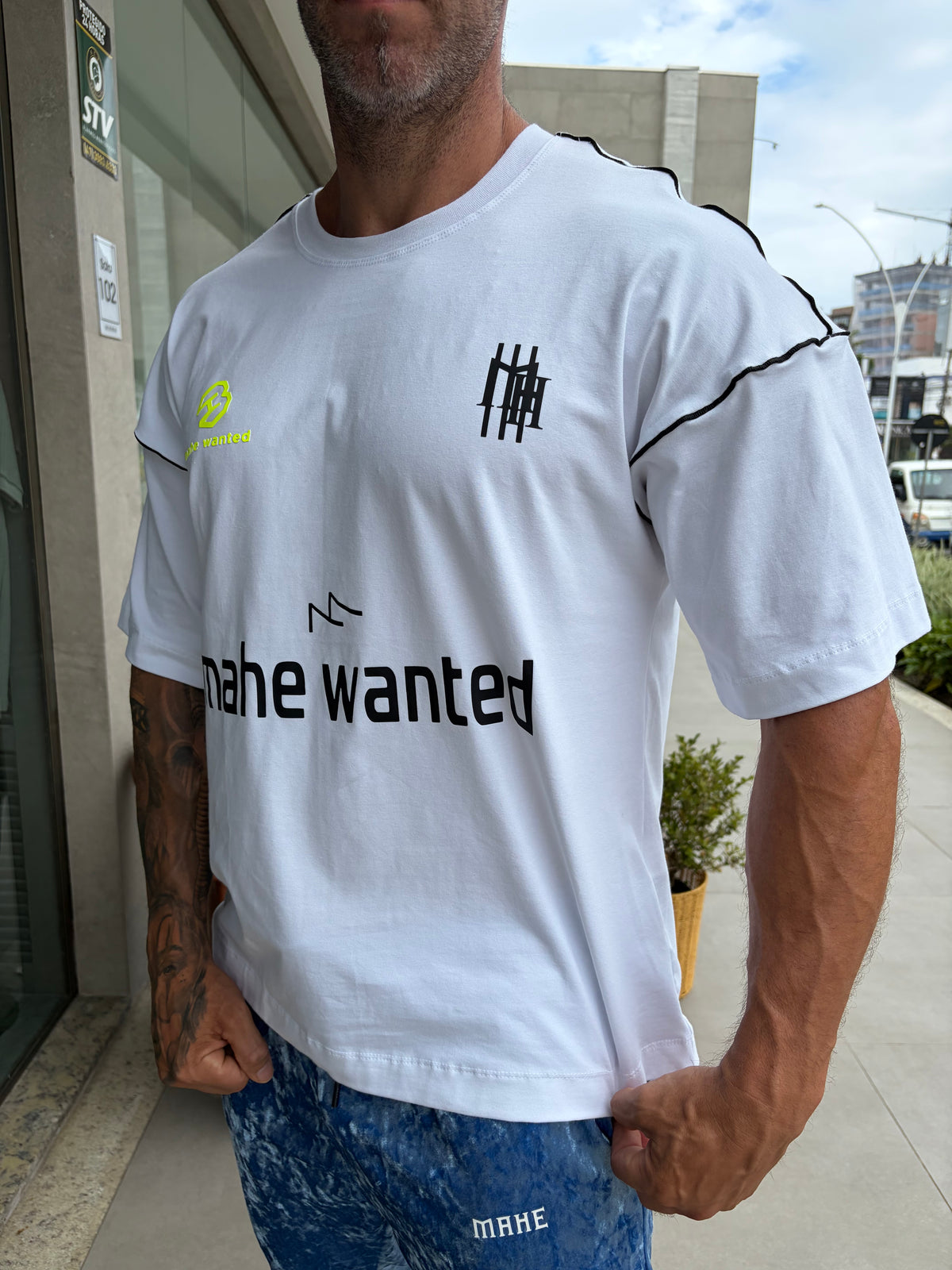 Camiseta Mahe Aspen branca oversized - foto 12 de 19