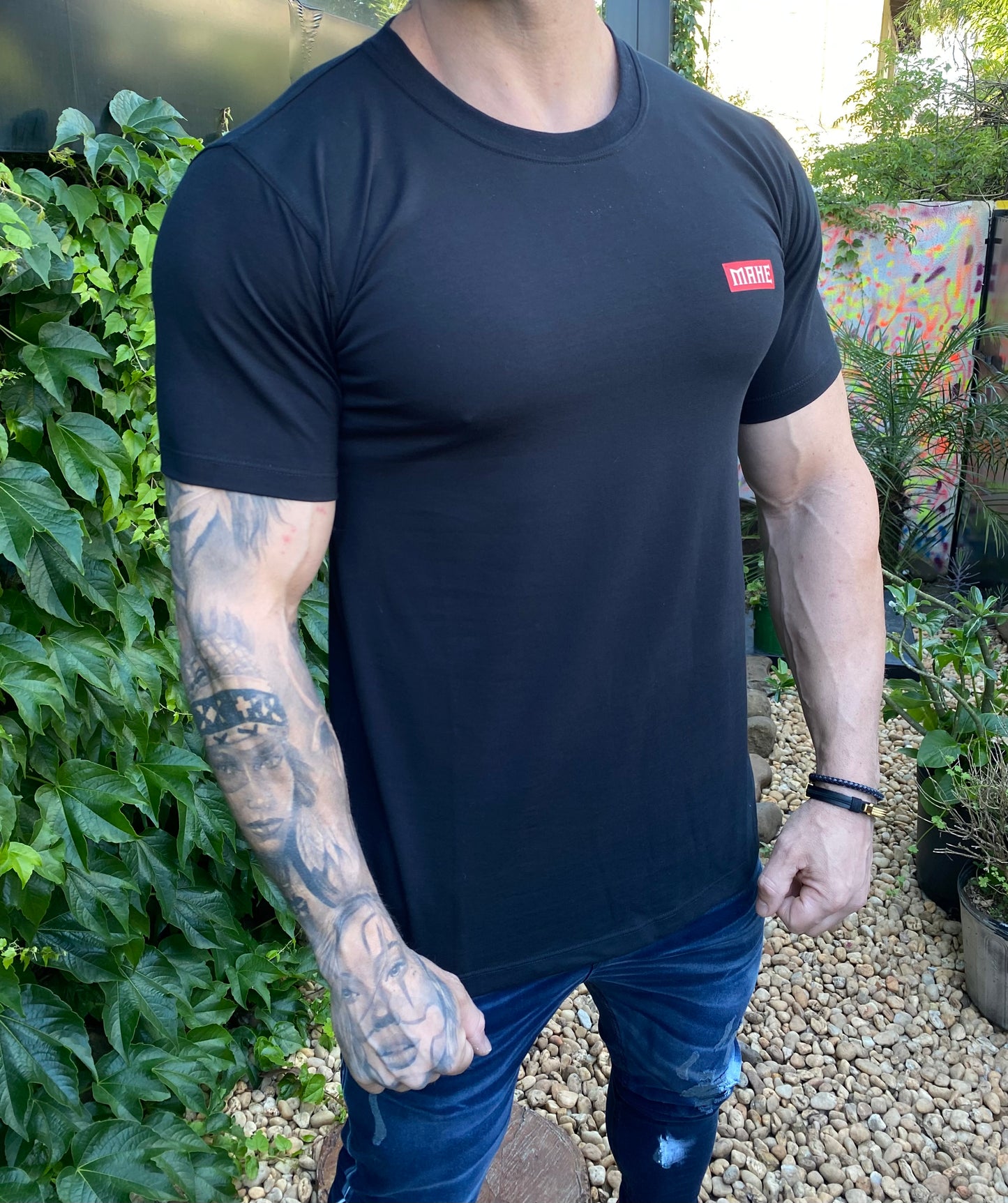 Camiseta Mahe Black Red Sensor