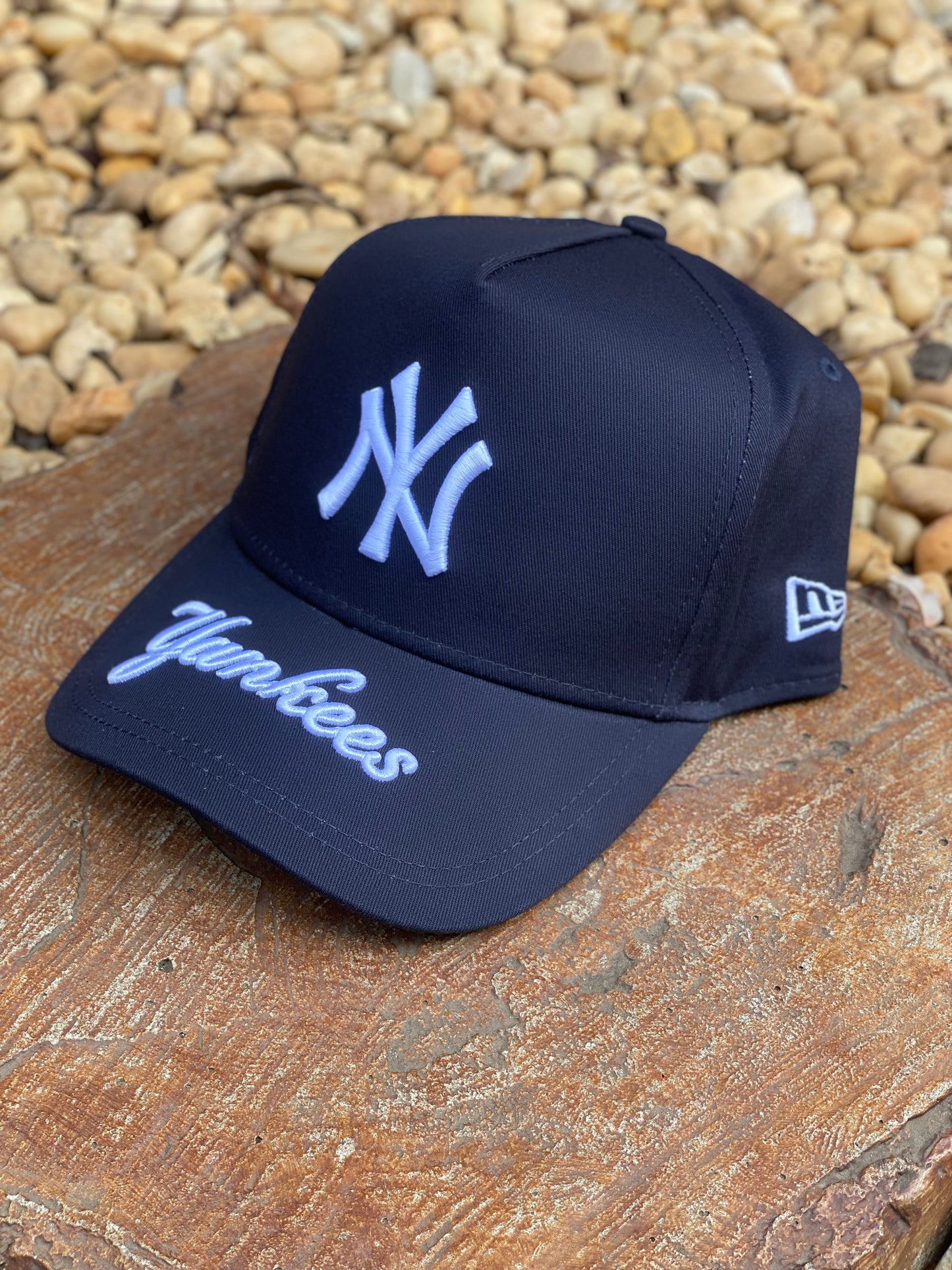 Boné New Era Yankess Marinho Branco