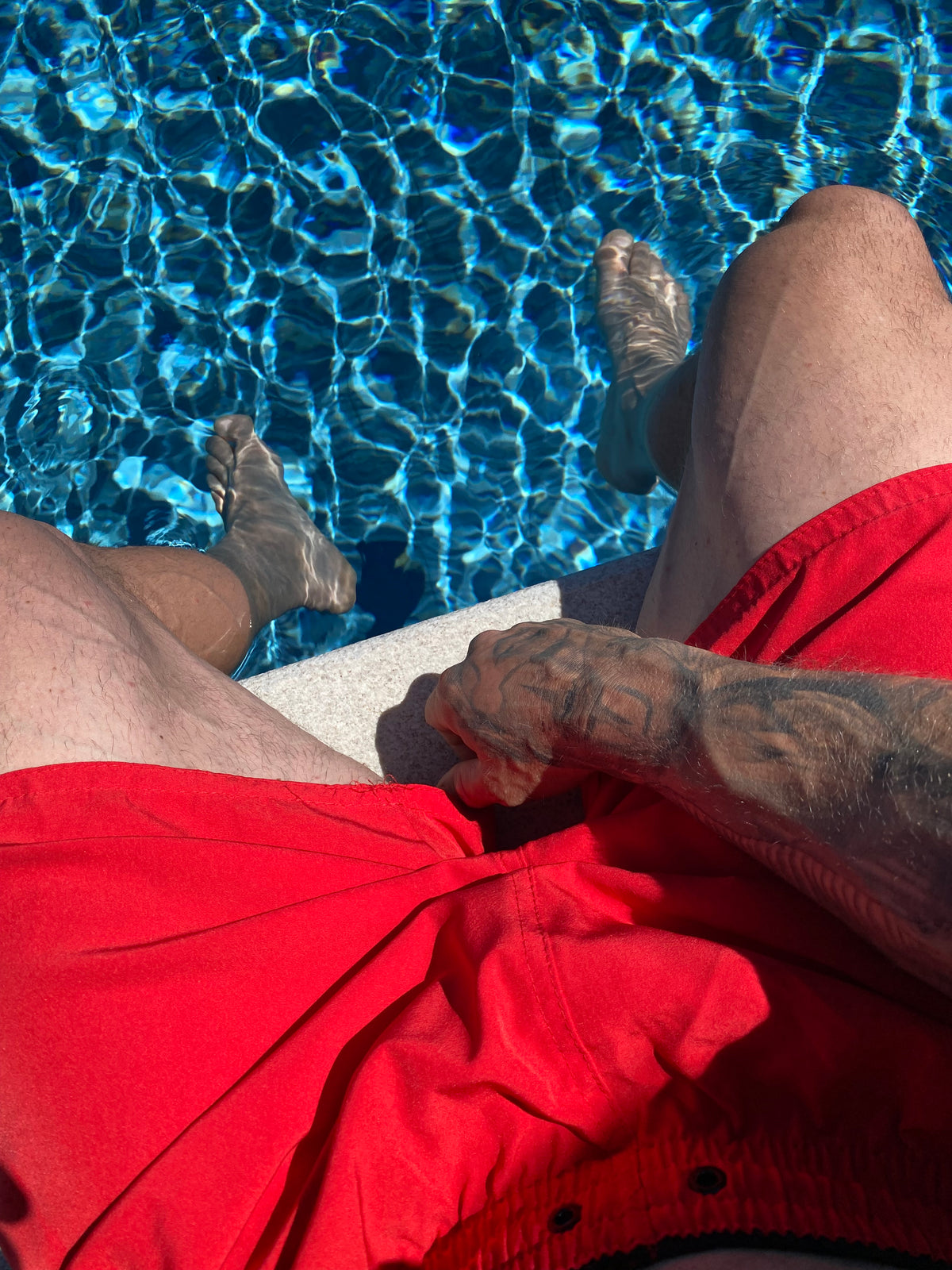Shorts de praia vermelho