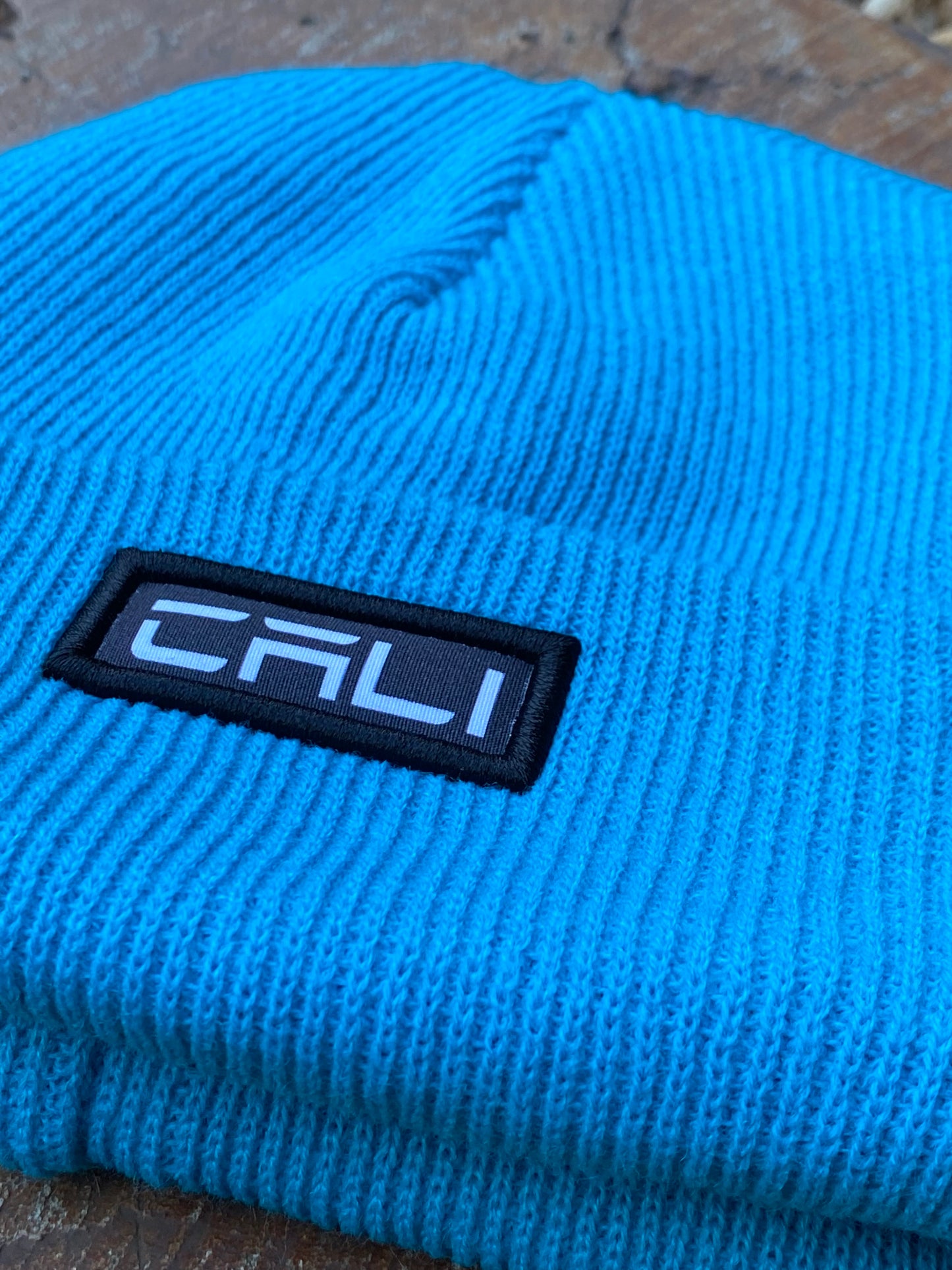 Gorro Canelado com Dobra Cali Blue