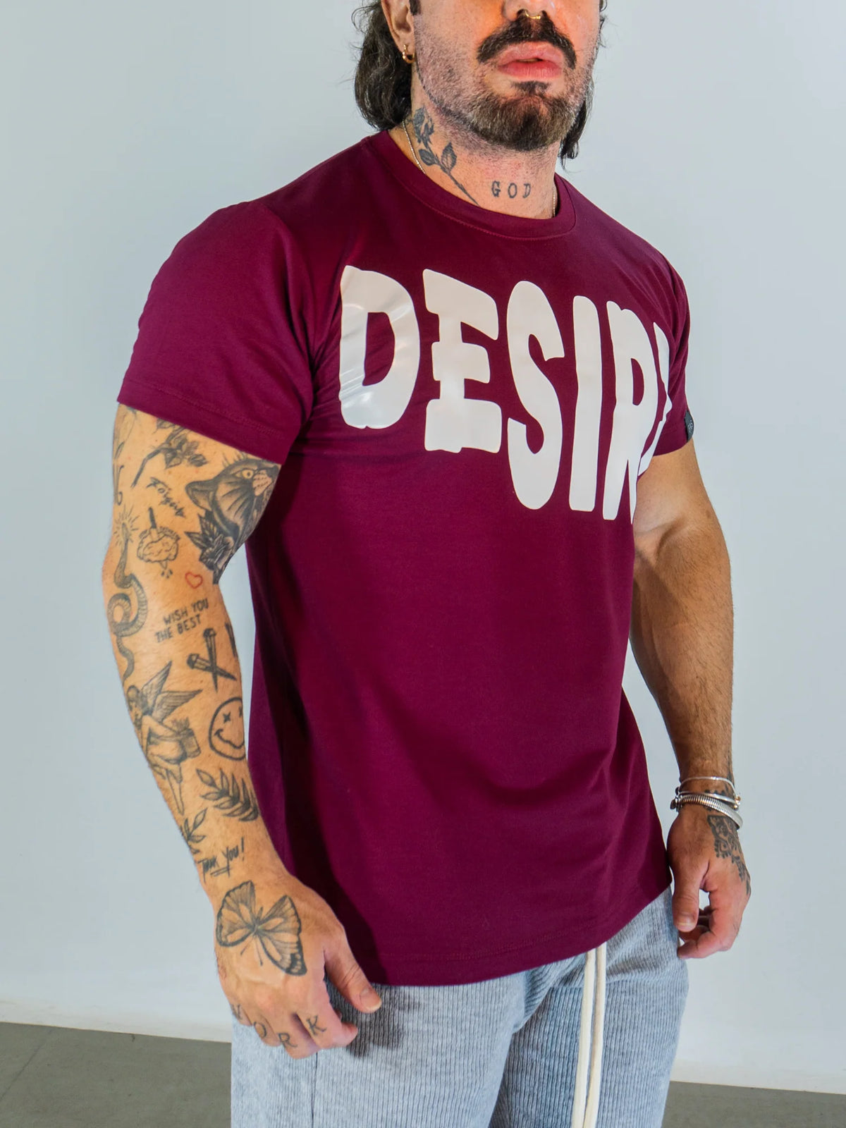 Camiseta Desire Bold - Bordô